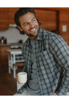 Men | Nikko Button Up Shirt | Ink Plaid