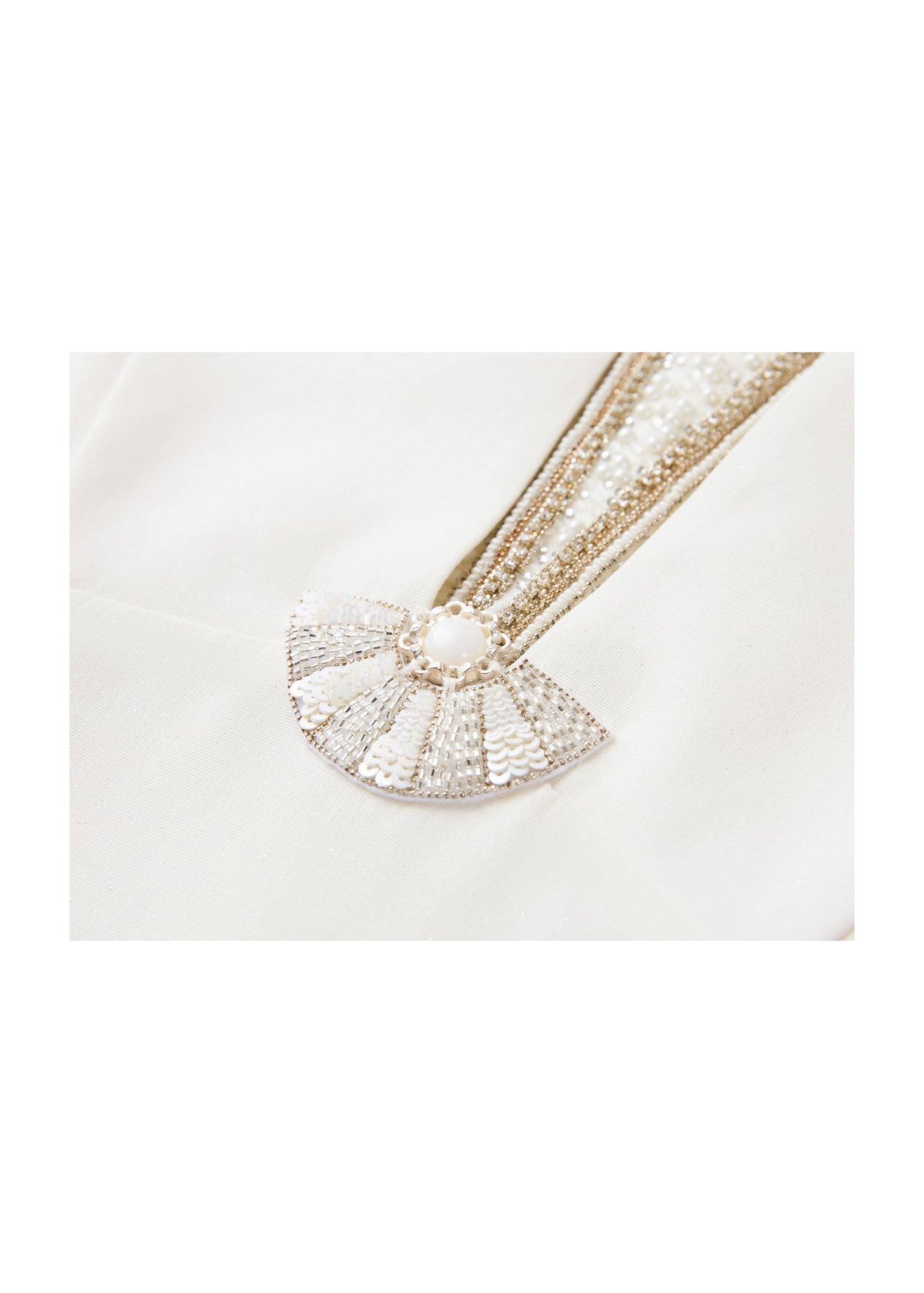 Mulberry Silk Elegant Waist-Defining Dress | White