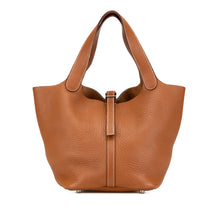 Hermes | Pre-Owned Clemence Picotin 22 | Brown/Camel