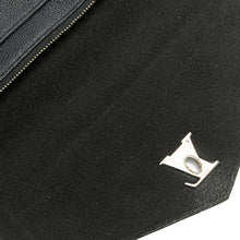 Louis Vuitton | Pre-Owned MyLockMe Chain Pochette | Black