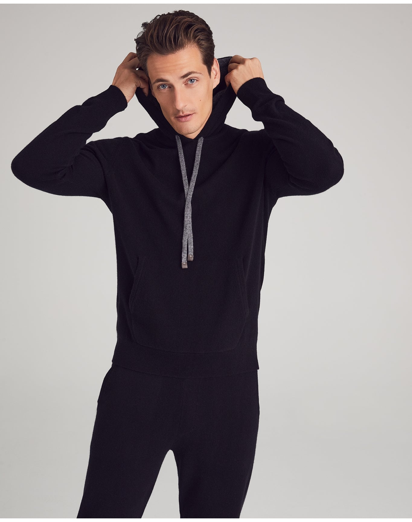 Nomad1942 | Men | Morningside Cashmere Hoodie | Black