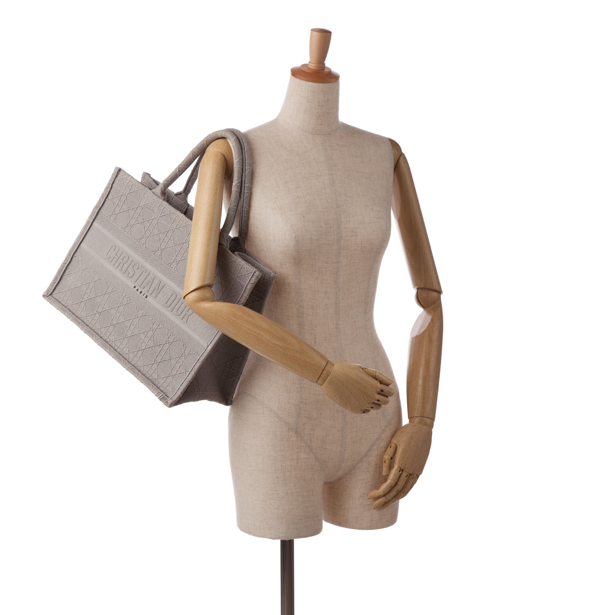 Dior | Pre-Owned Medium Cannage Embroidered Book Tote - II | Gray