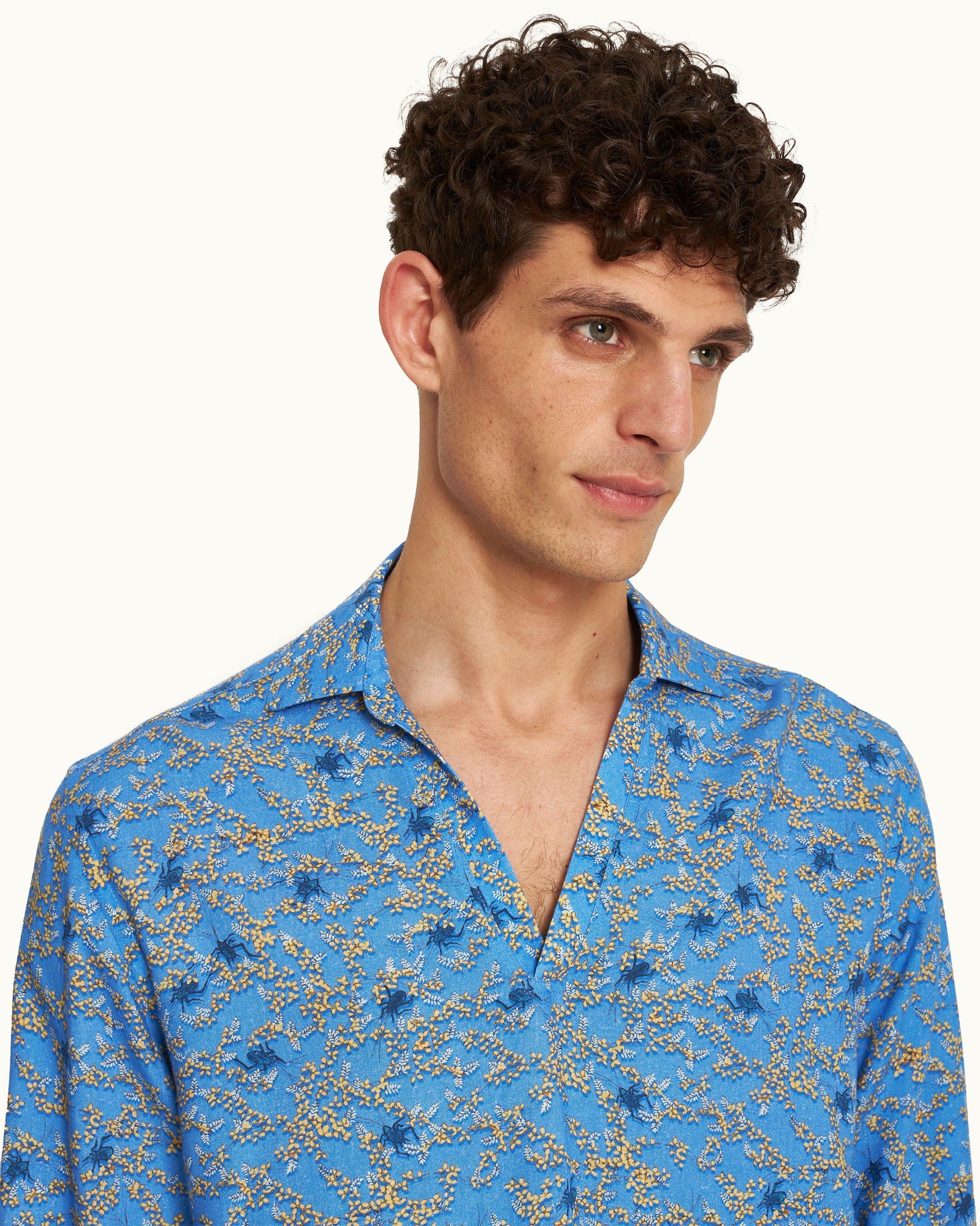 Ridley Wonder Full Print Classic Collar Relaxed Fit Overhead Shirt in Springfield Blue | Springfield Blue