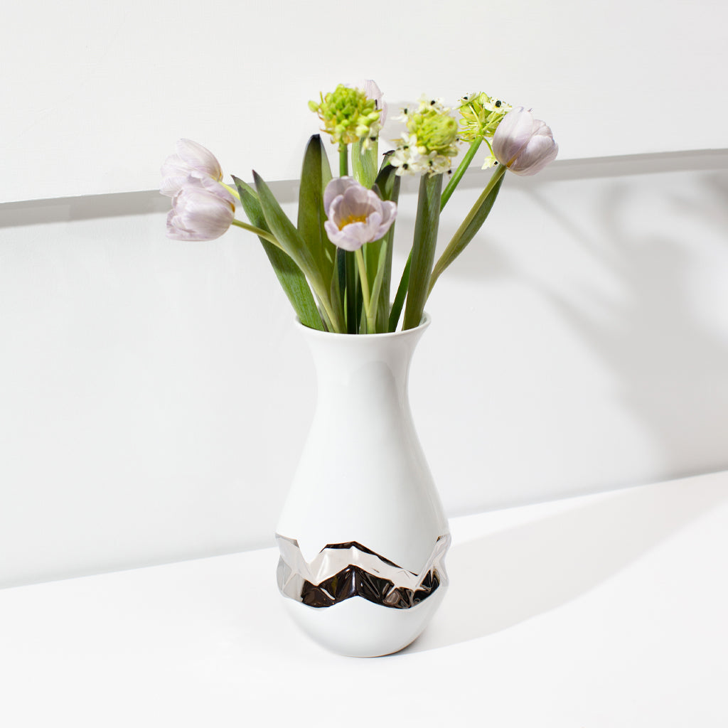 Talianna Oro Vase | White & Silver | Single