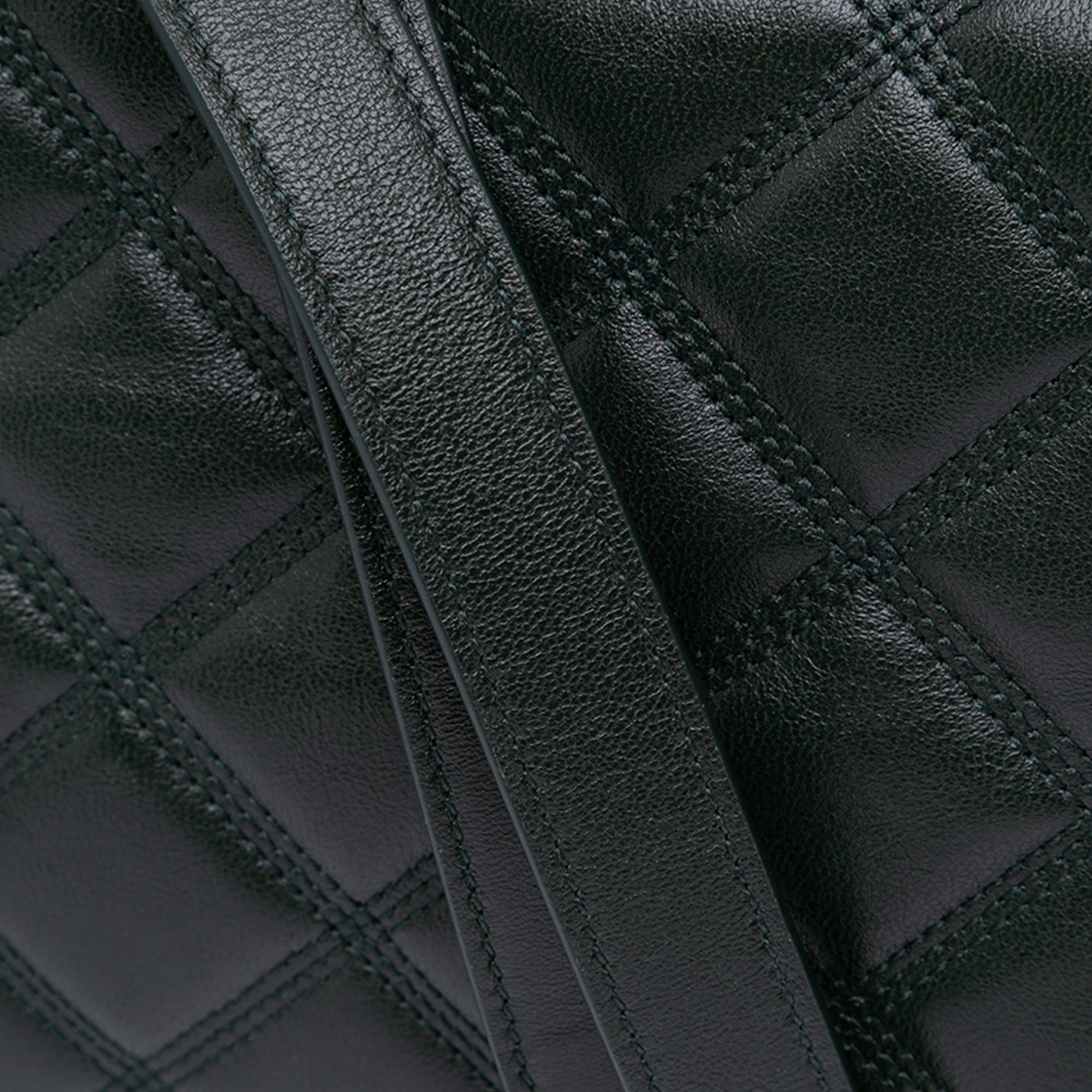 Saint Laurent | Pre-Owned Small Quilted Lambskin Becky Chain Shoulder Bag | Green/Dark Green