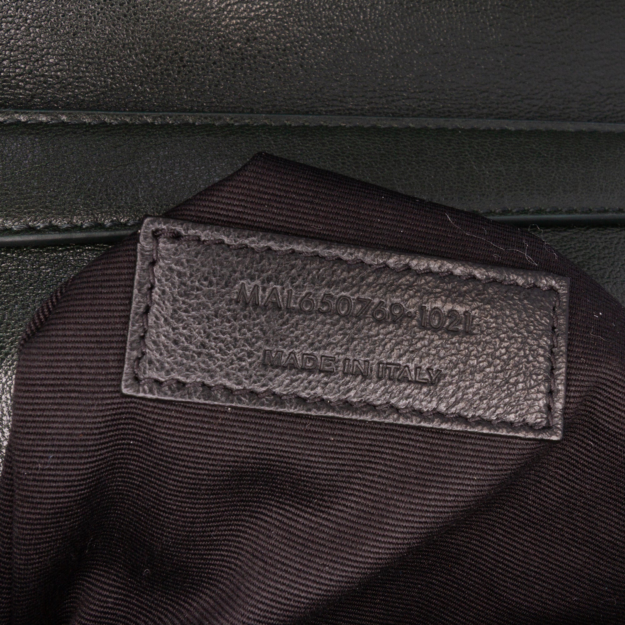 Saint Laurent | Pre-Owned Small Quilted Lambskin Becky Chain Shoulder Bag | Green/Dark Green