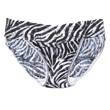 Signature Lace V-Kini | A To Zebra