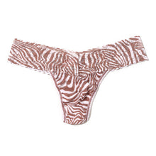 Signature Lace Low Rise Thong | Hide And Seek