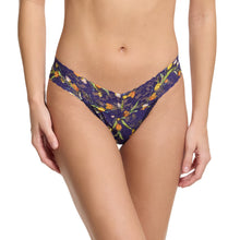Signature Lace Low Rise Thong | Central Park (Navy)