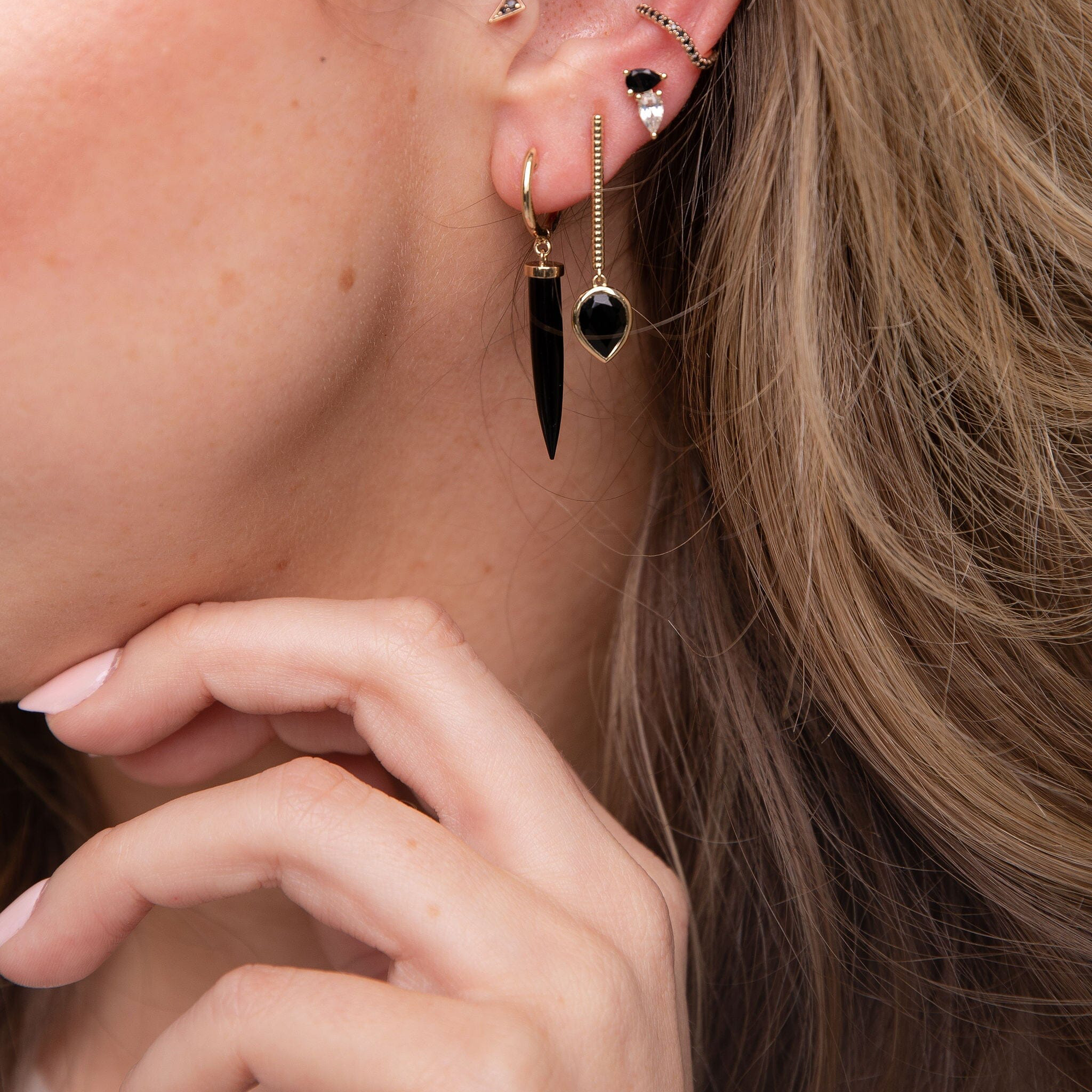Pear Cut Jollie Gold Bar Earrings | Black