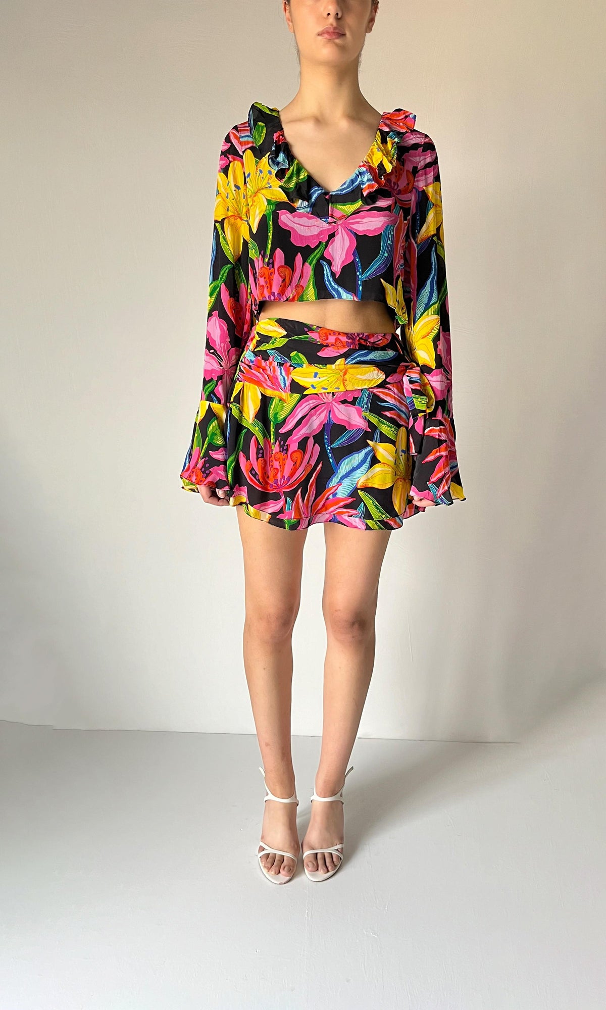 Rococo Sand | Chris Polyester Crepe Top | Black