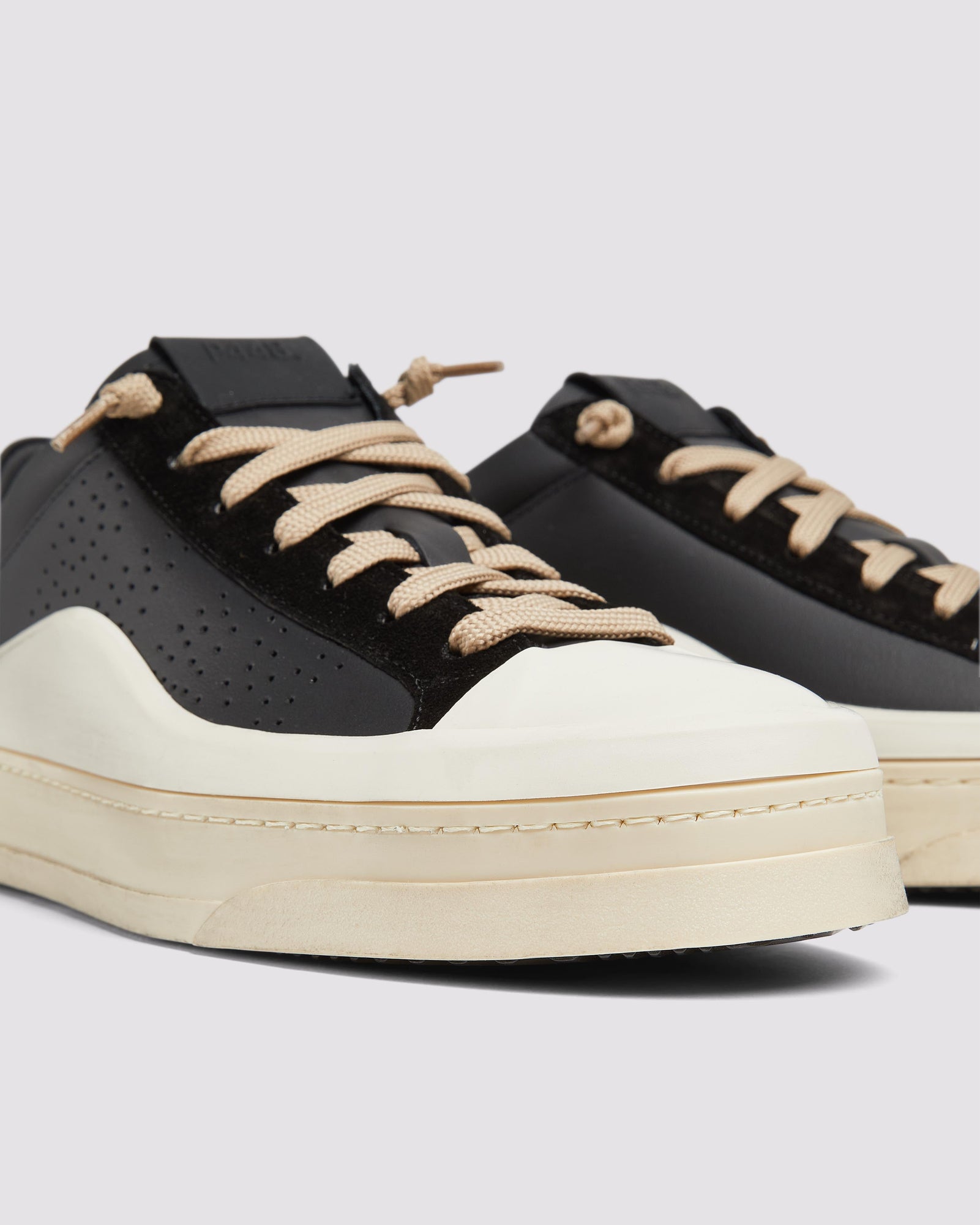 Unisex | Rail Low  Maze | Black