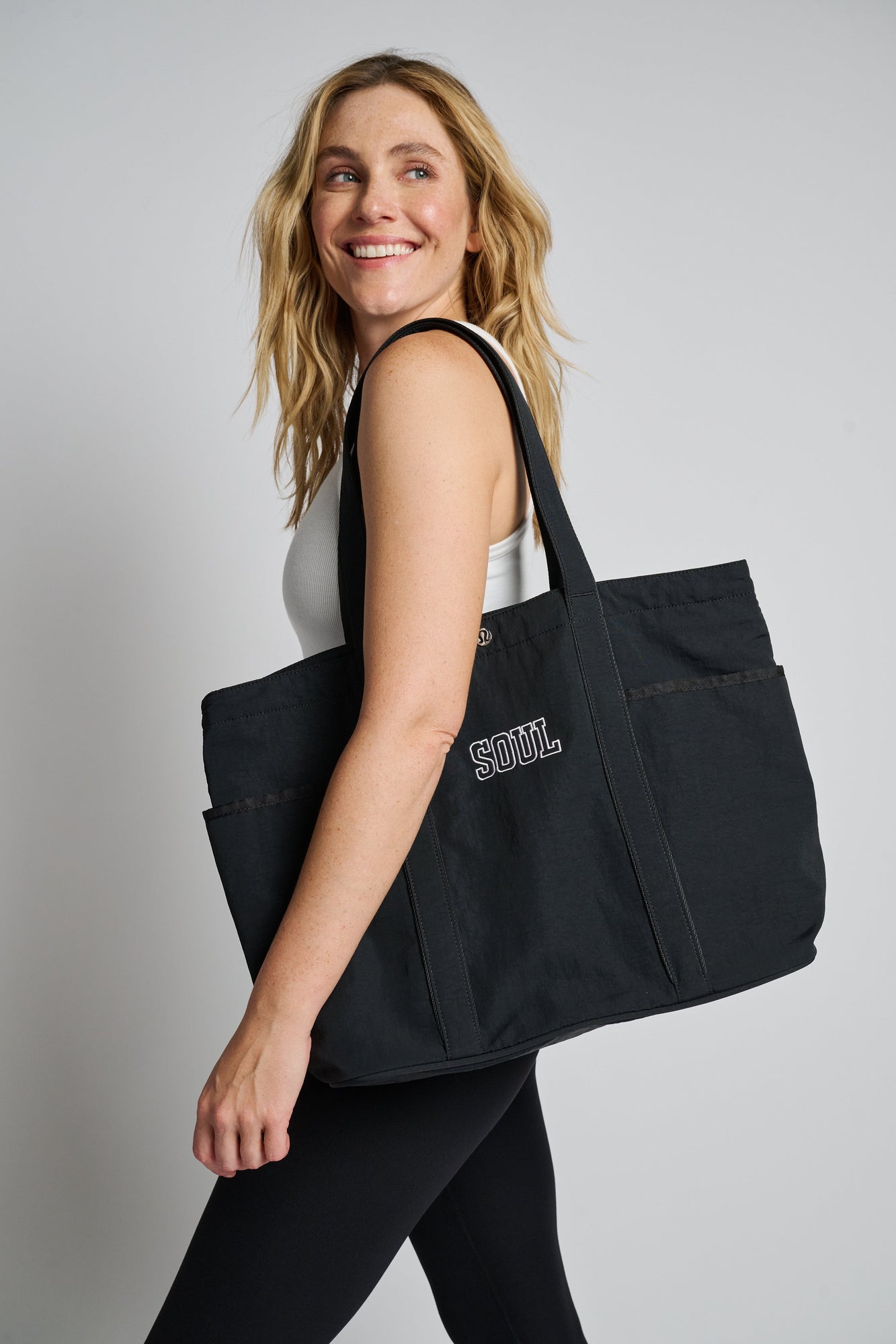 Lululemon | Daily Multi-Pocket Tote | Black