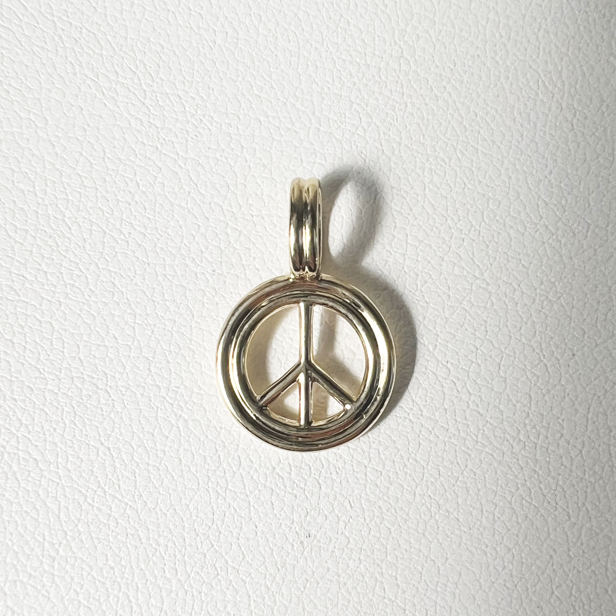 Peace Sign Charm | 14K Yellow Gold