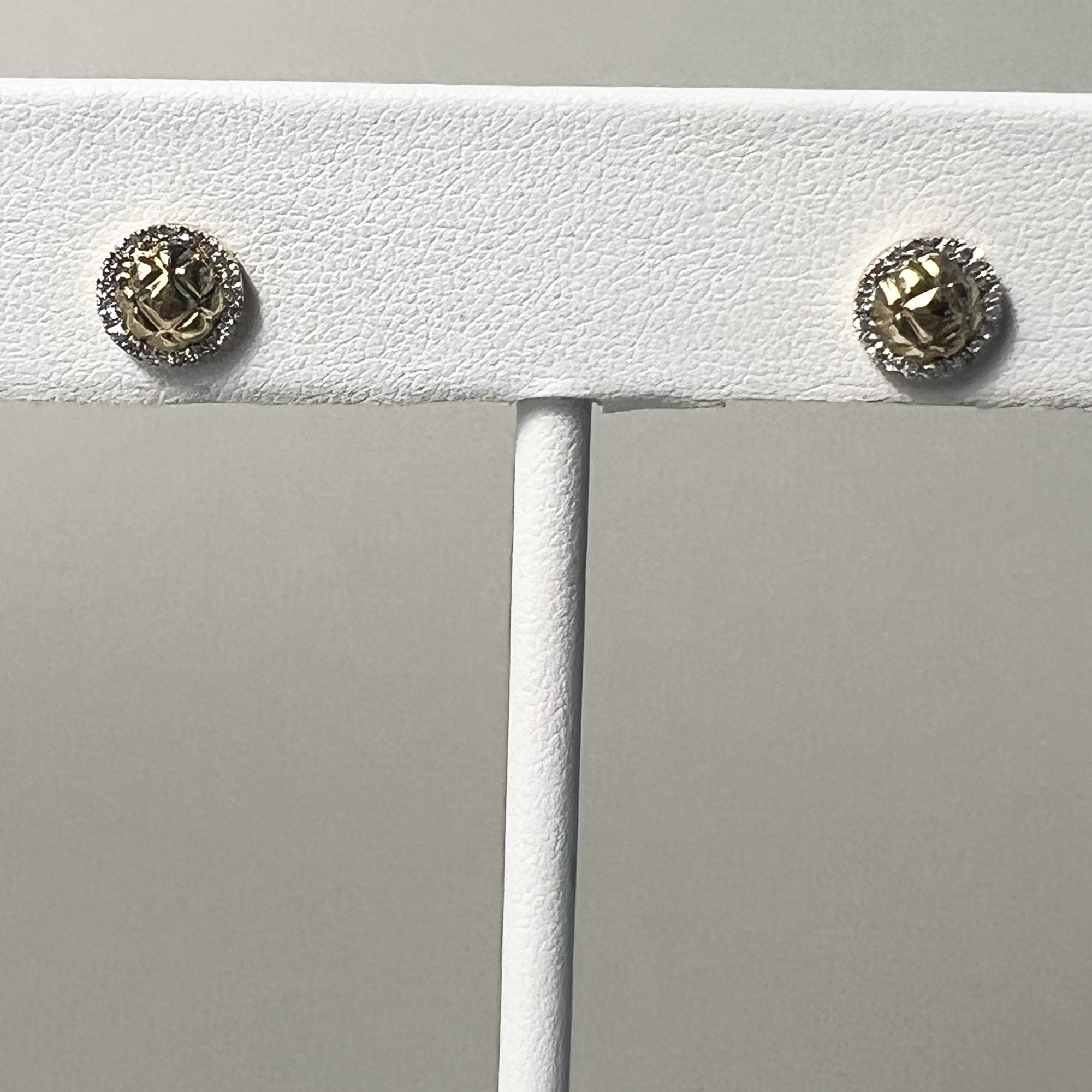 Quilted Diamond Studs | 14K Yellow Gold | 0.13 CTW (Approx) White Diamond