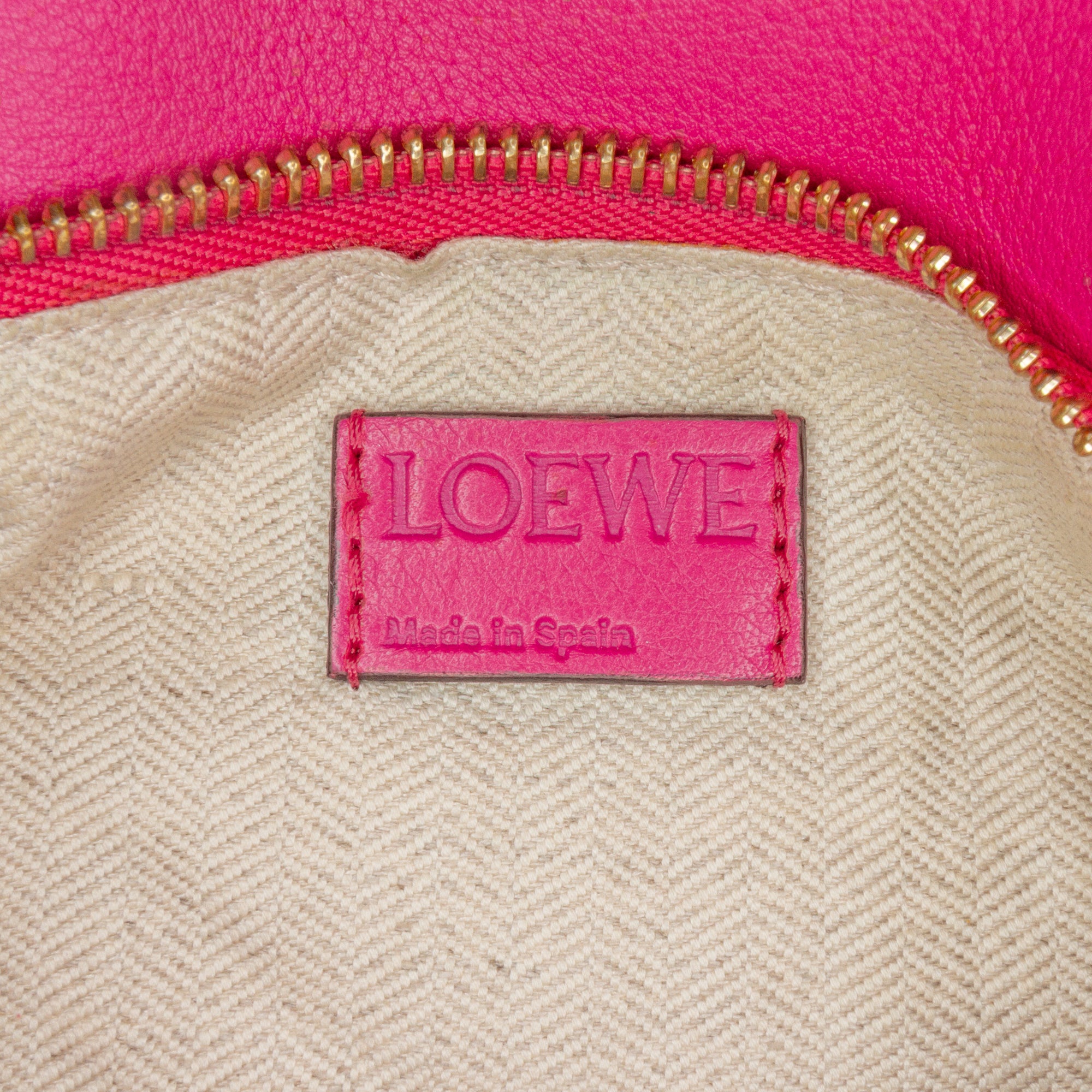 Loewe | Pre-Owned Small Calfskin Puzzle Satchel | Pink/Hot Pink