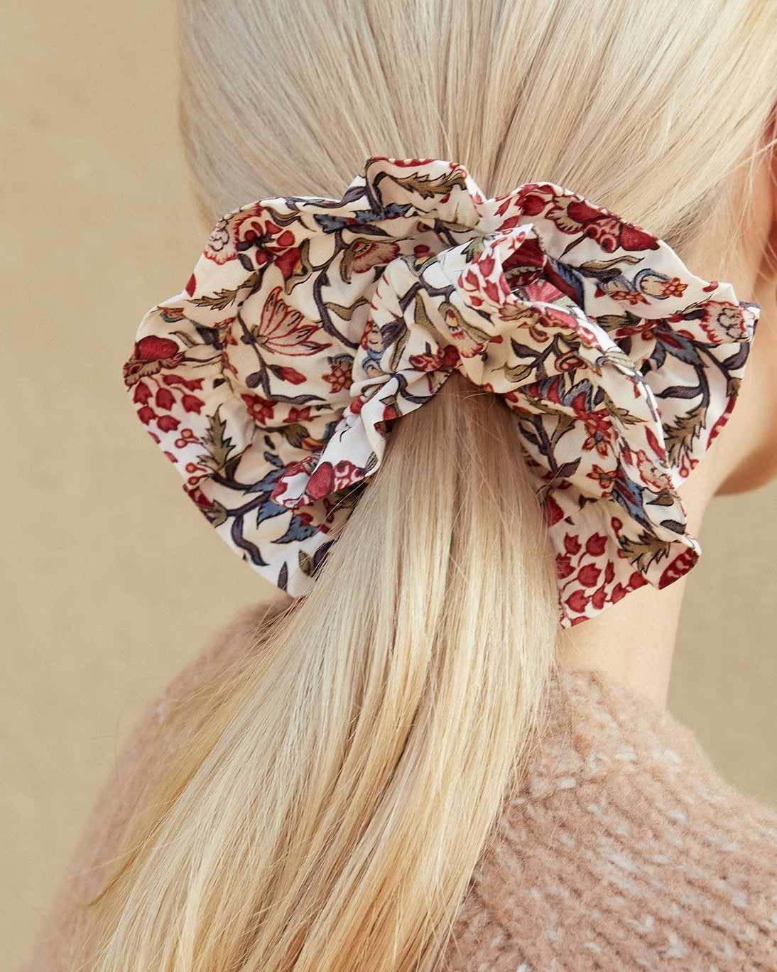 Color:Provincial Floral