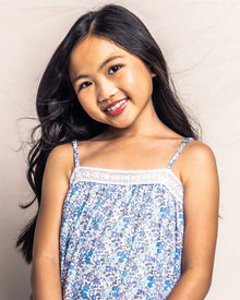 Girl's Twill Lily Nightgown in Fleurs de Rose in Fleur D'Azur#Color_Fleur D'Azur