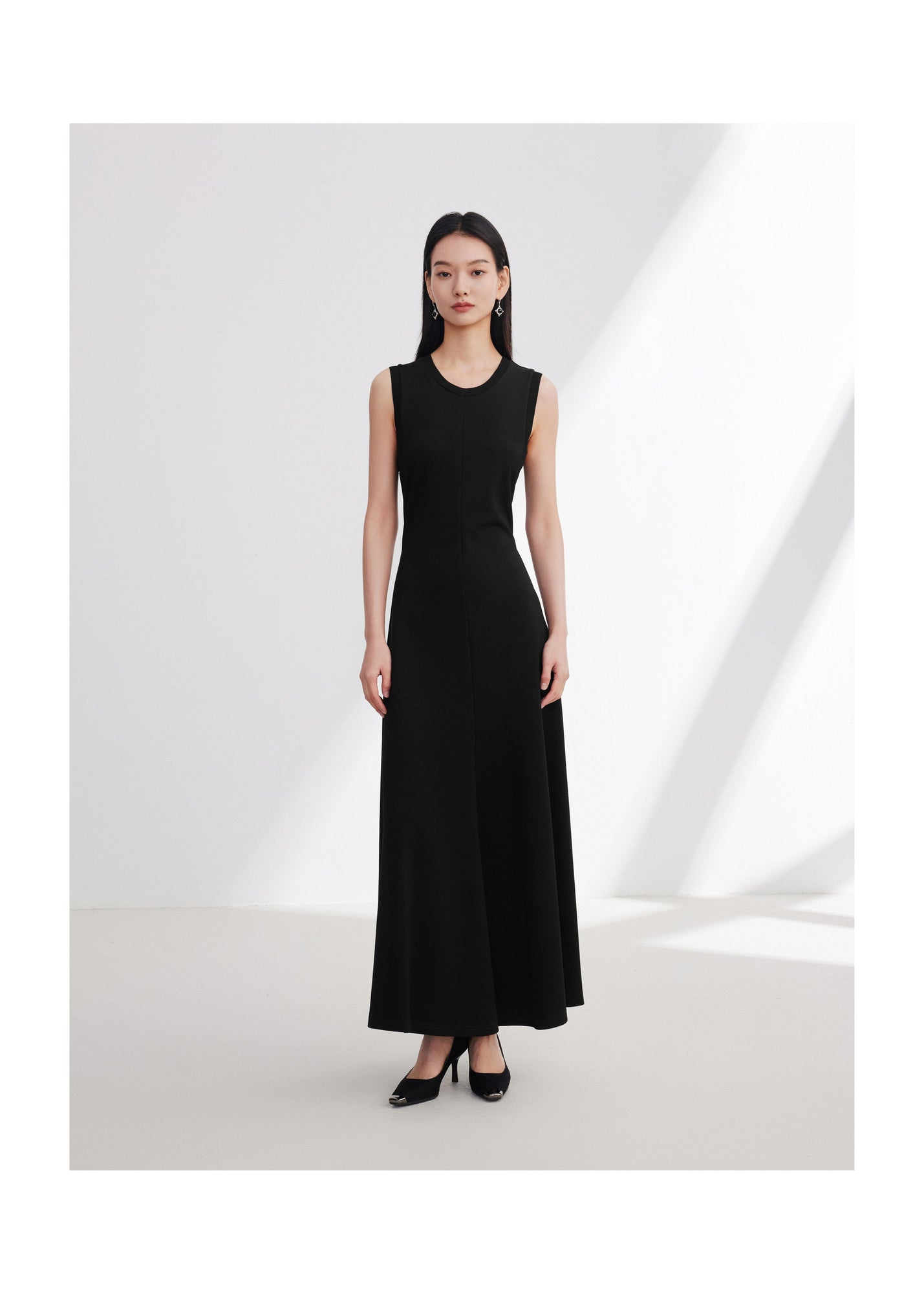 Sleeveless Maxi Dress | Black