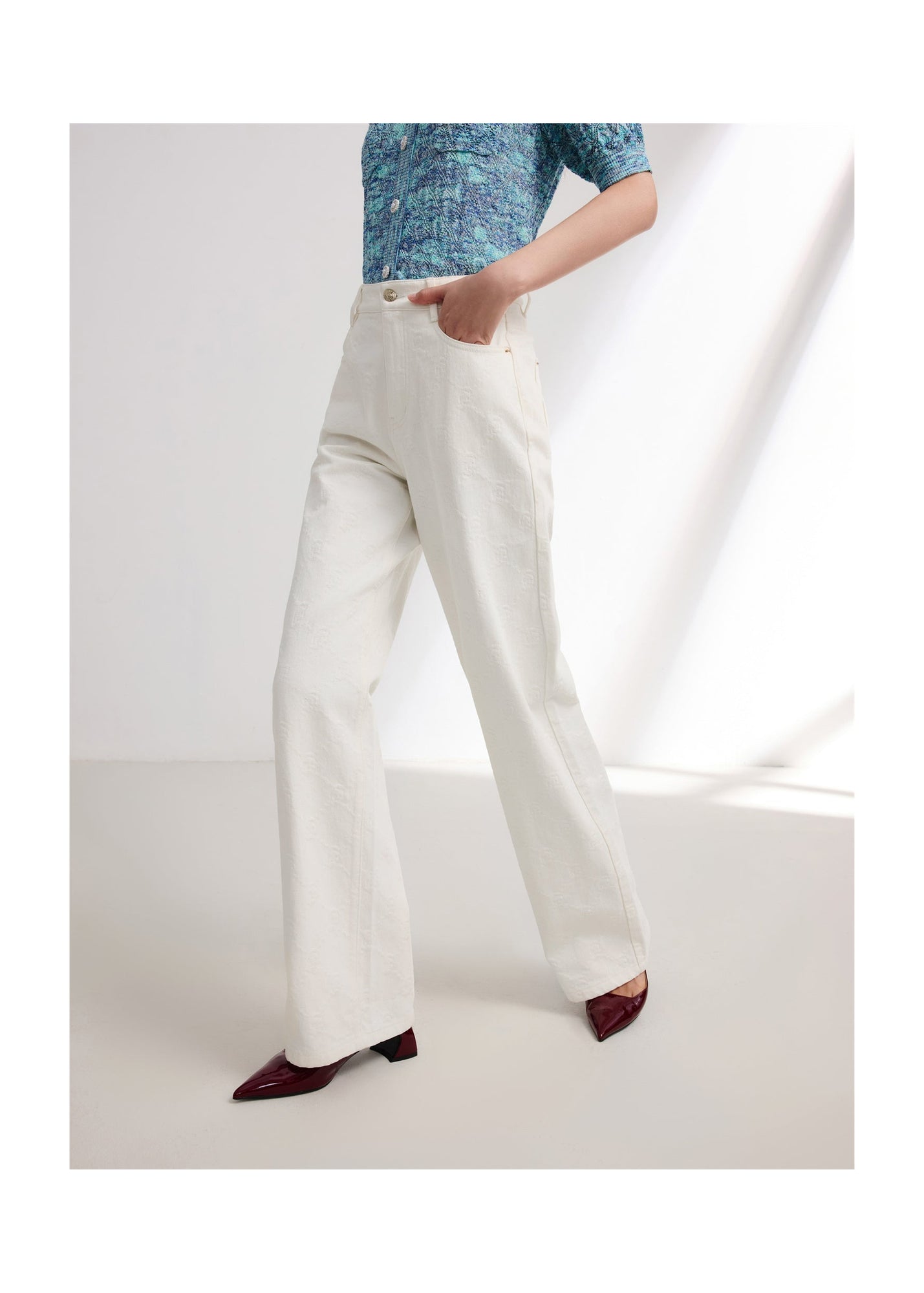 Straight-Leg Slim Jeans | White