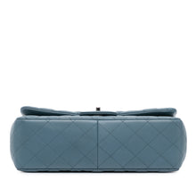 Chanel | Pre-Owned Jumbo Classic Lambskin Double Flap - II | Blue/Dark Blue