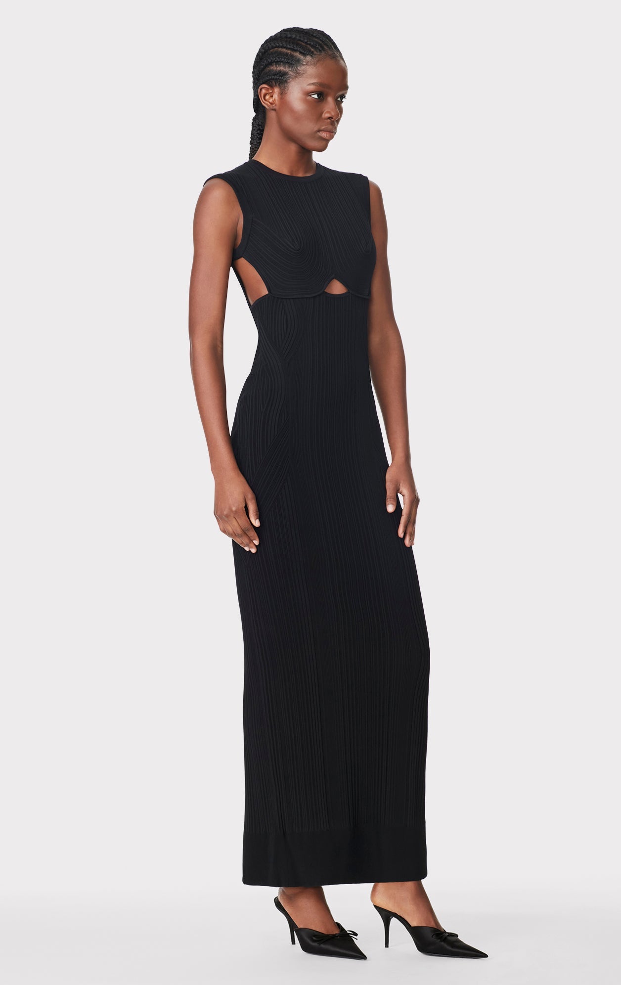 Variegated Rib Cap Gown | Black