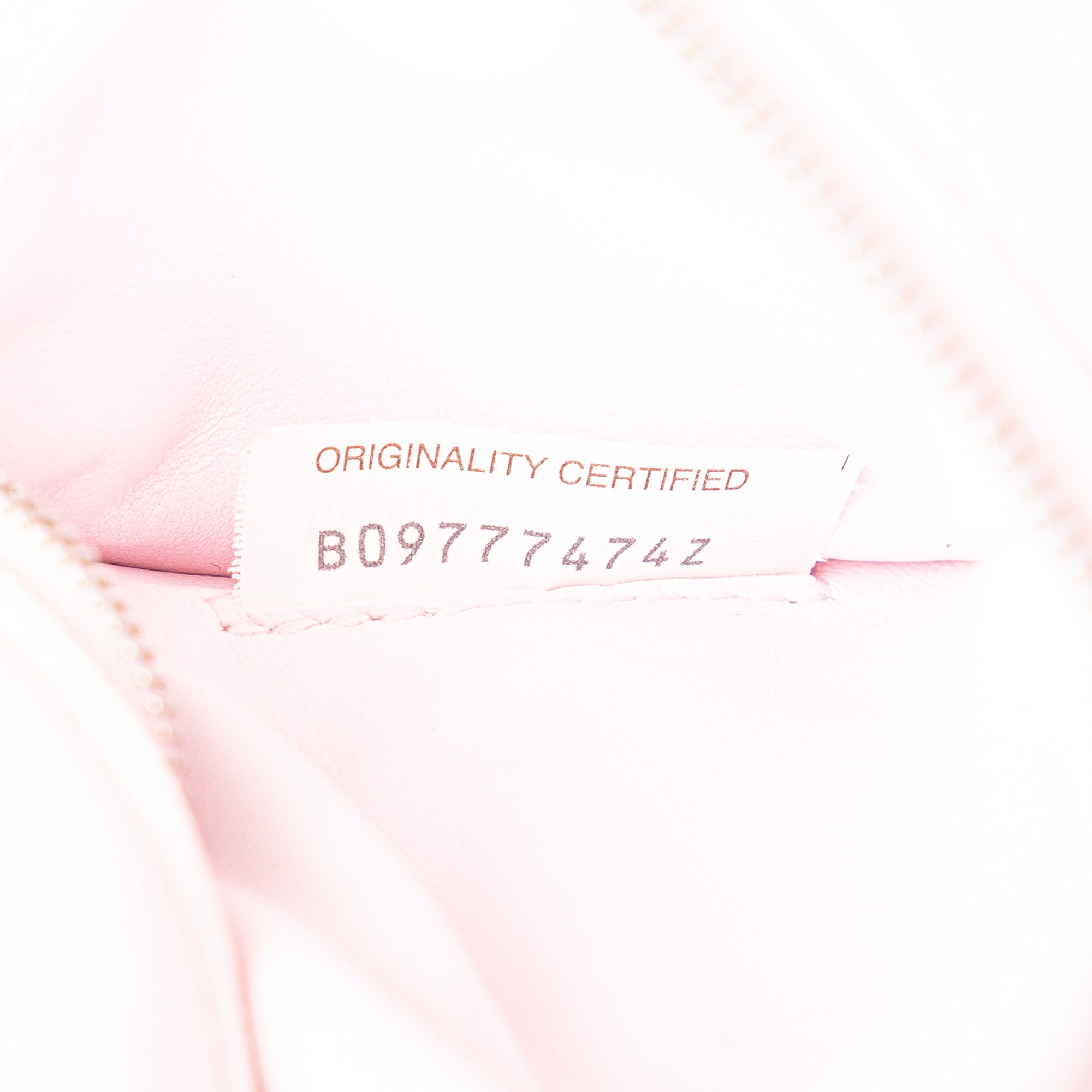 Bottega Veneta | Pre-Owned Nappa Intrecciato Cassette Crossbody | Pink/Light Pink