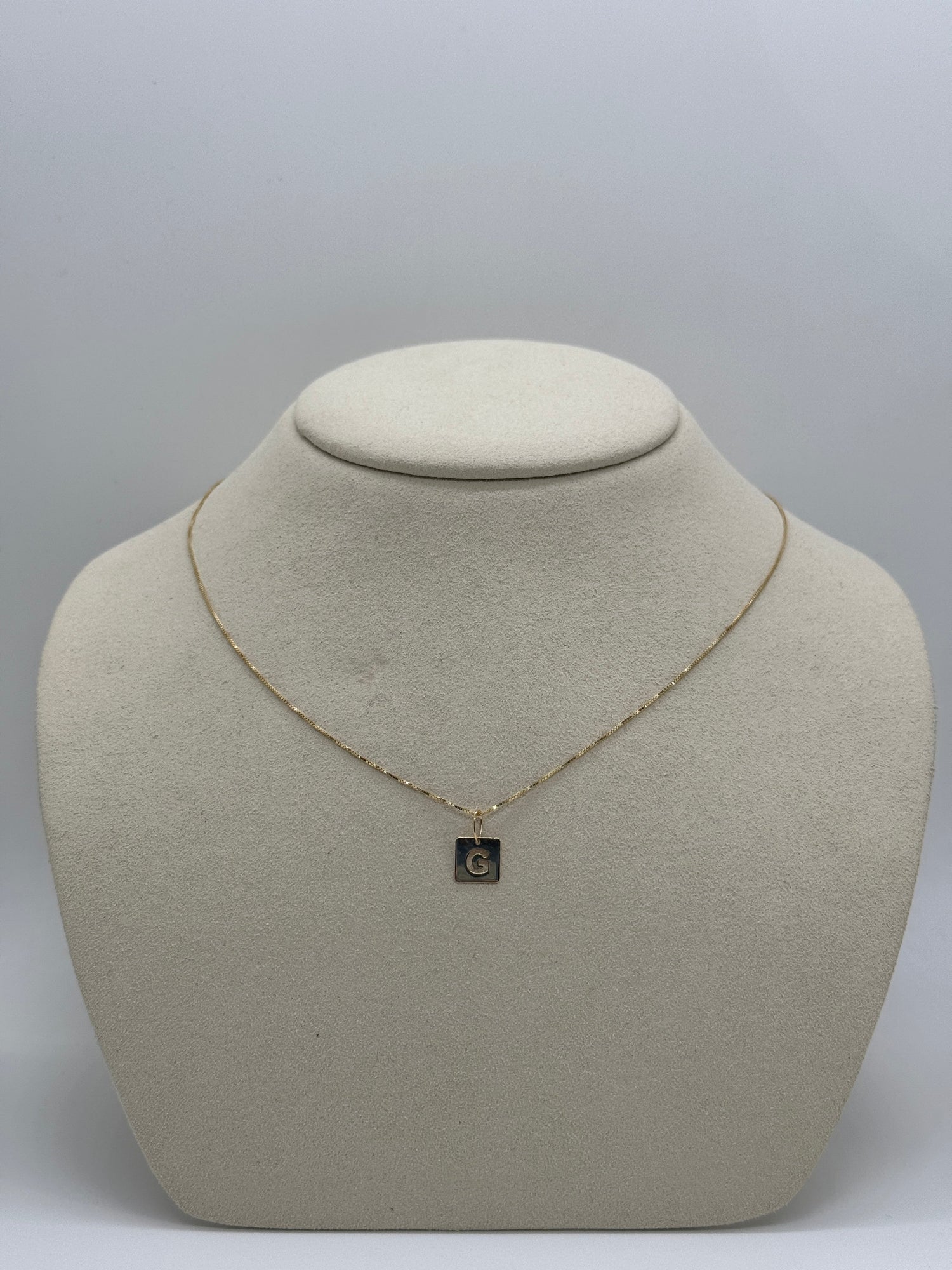 Cut Out Initial Tag Necklace | 10K Yellow Gold