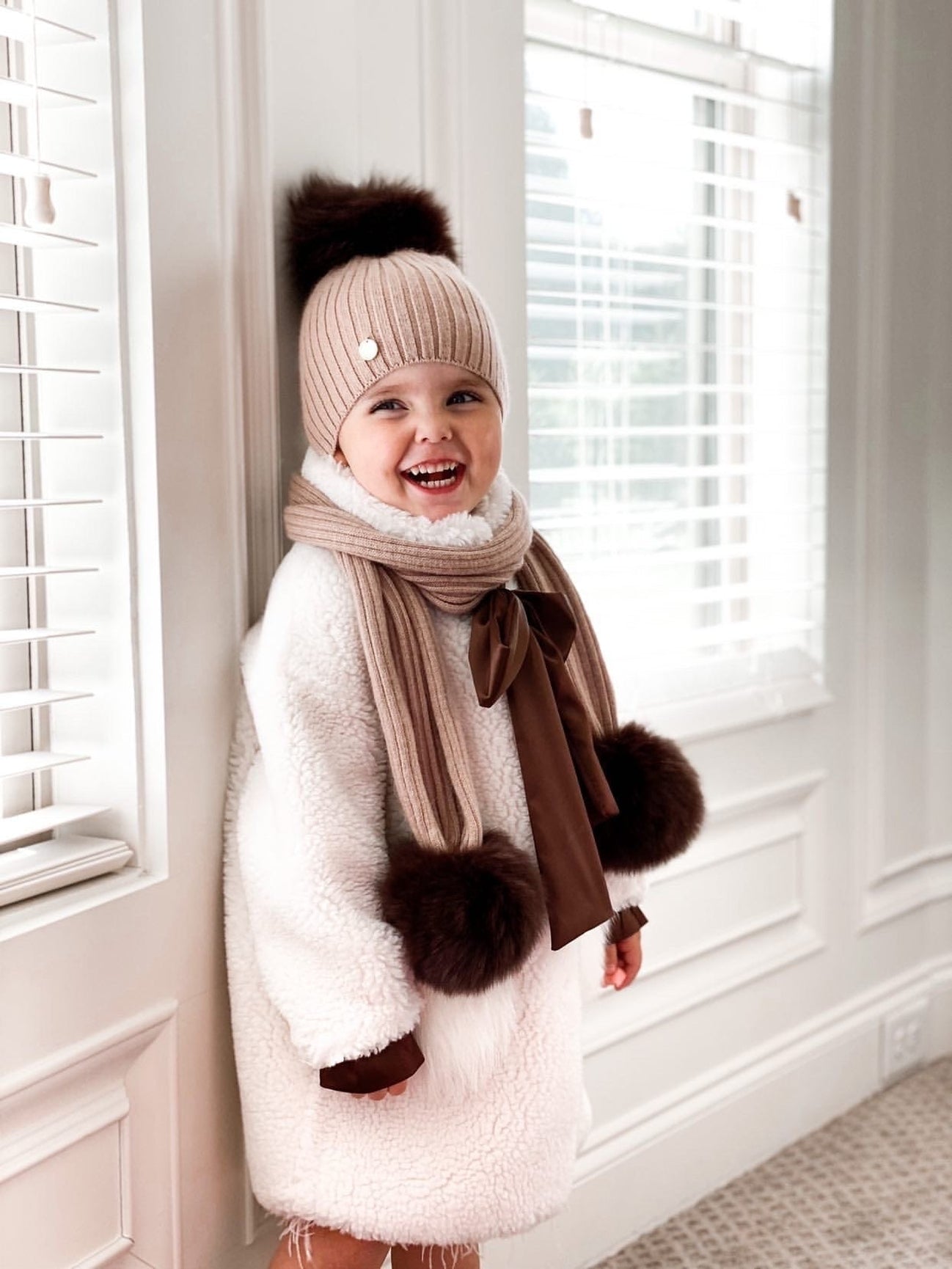 Unisex | Misha Ribbed Angora Scarf Fur Poms | Brown