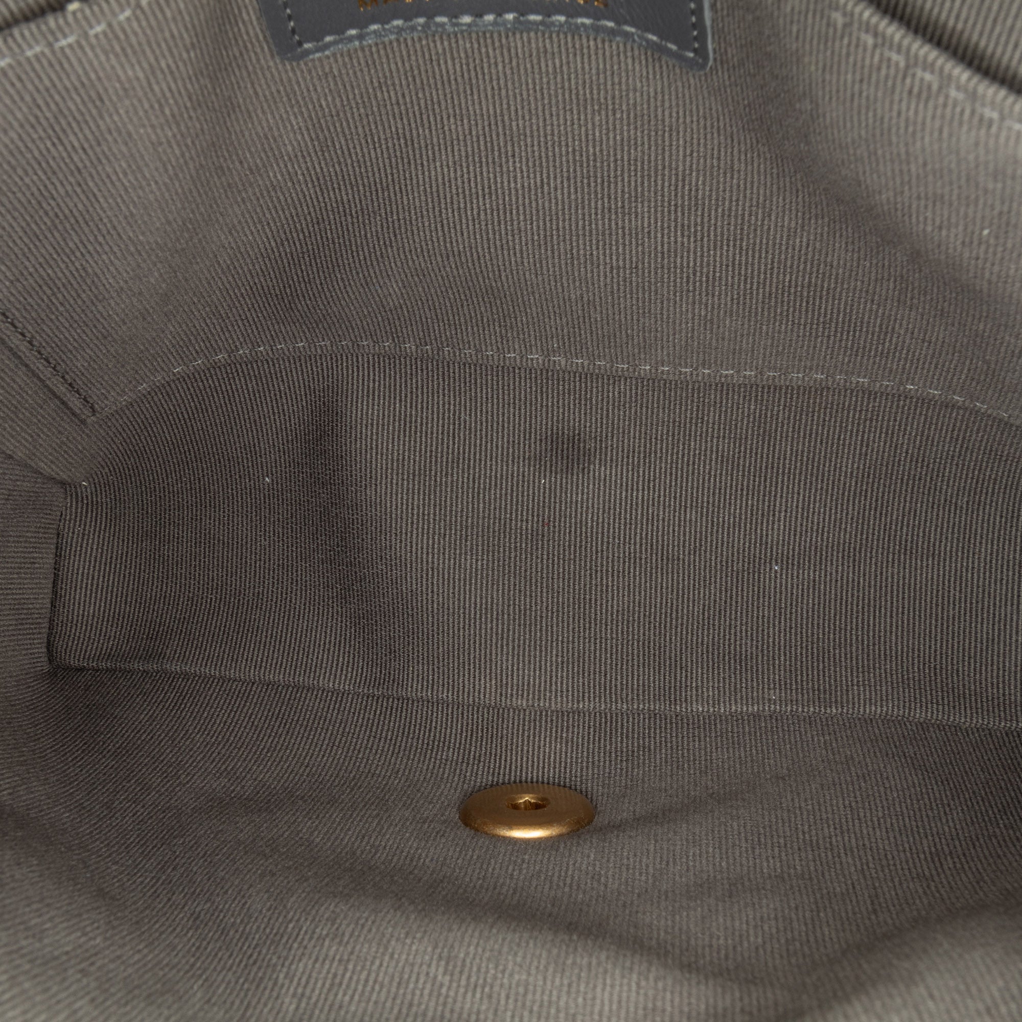 Chanel | Pre-Owned Mini Quilted Lambskin Crush on Chains Flap | Blue/Navy