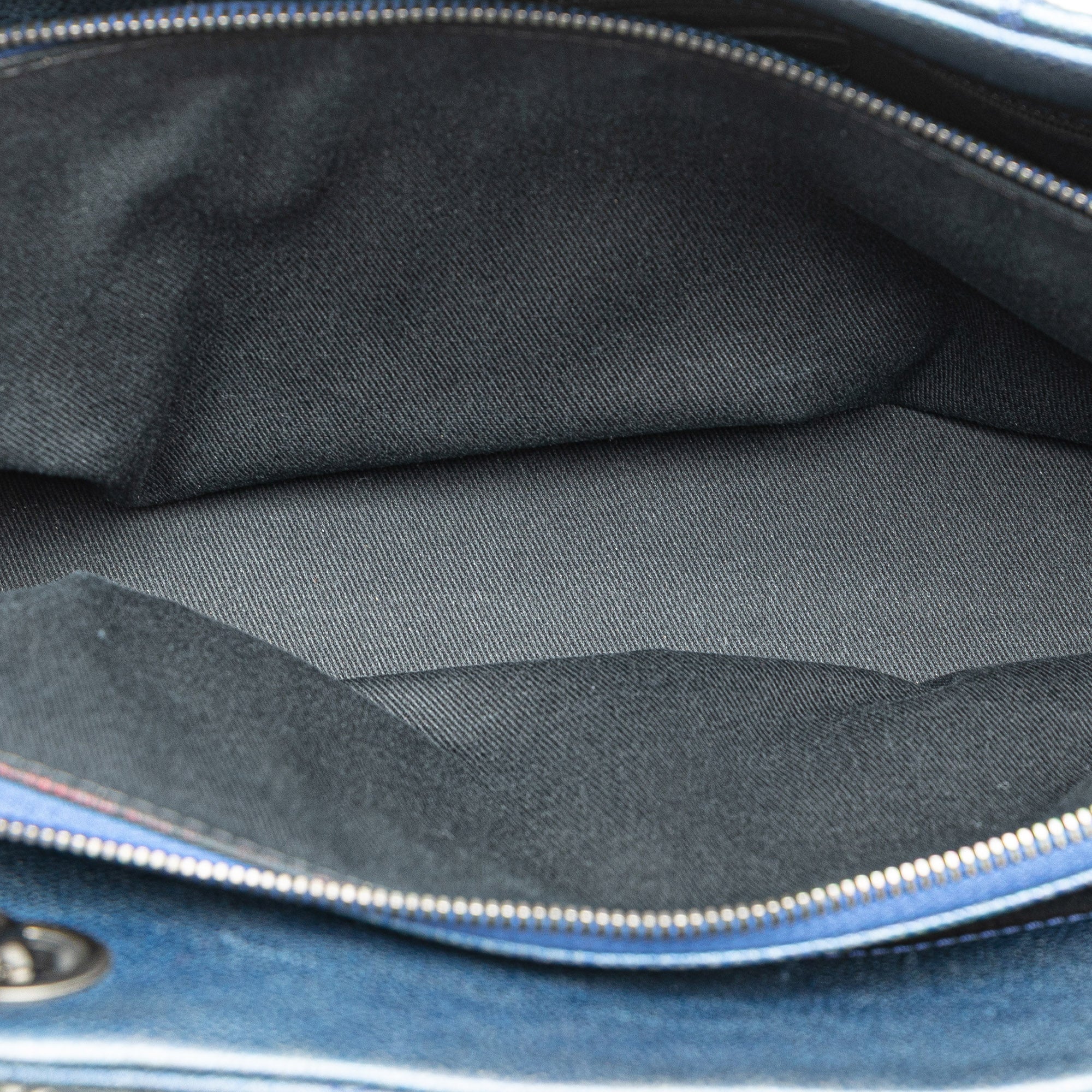 Chanel | Pre-Owned Quilted Iridescent Caviar Chic Shopping Tote | Blue/Dark Blue