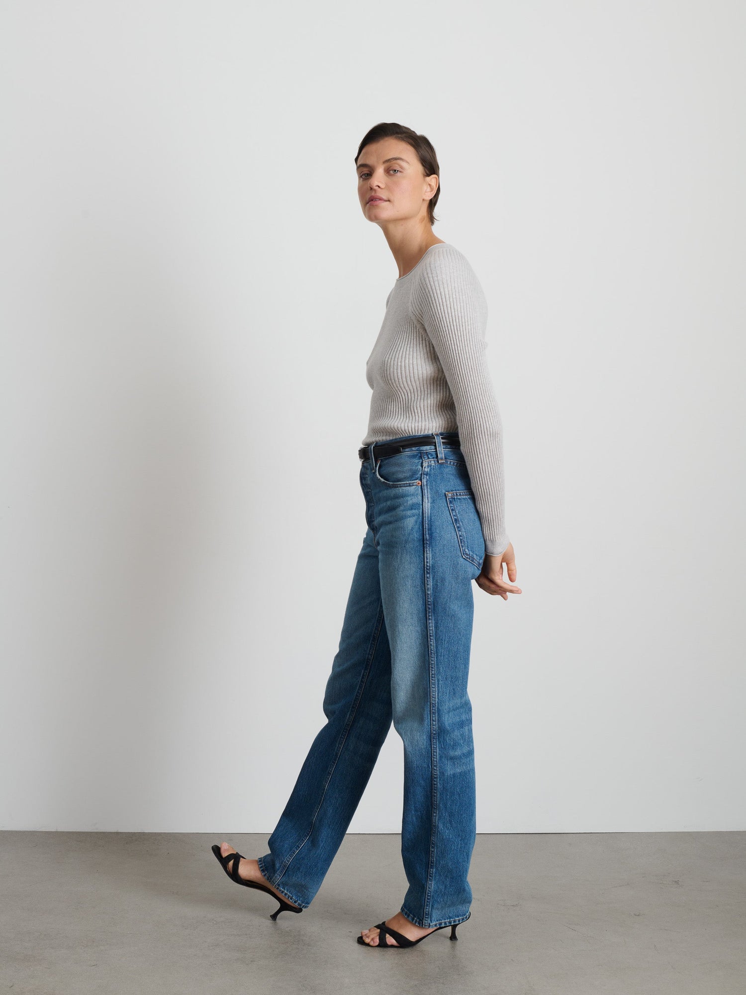Women | Ribbed Crewneck Sweater | Heather Grey