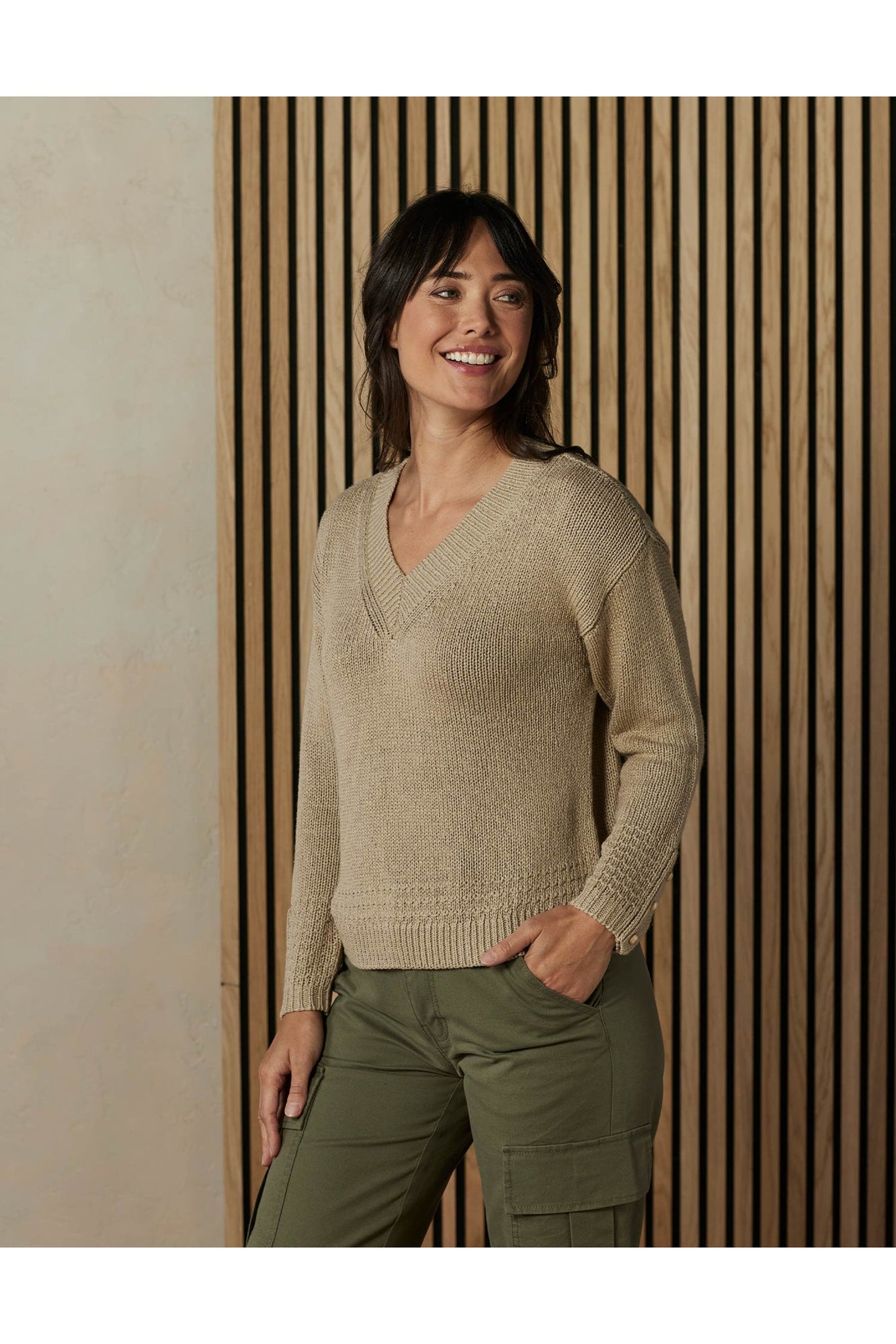 Women | Arlo V-Neck Sweater | Oatmeal