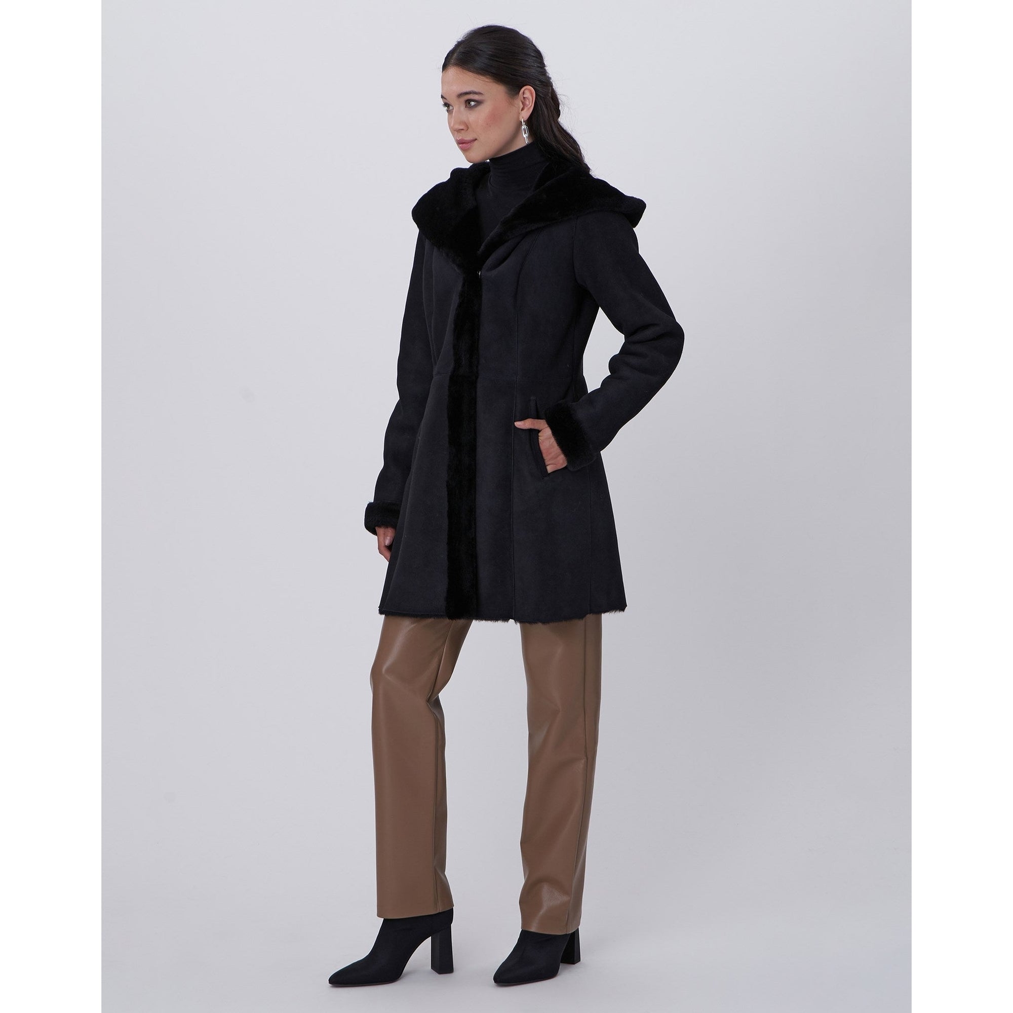 Women | Select Shearling Lamb Parka | Black