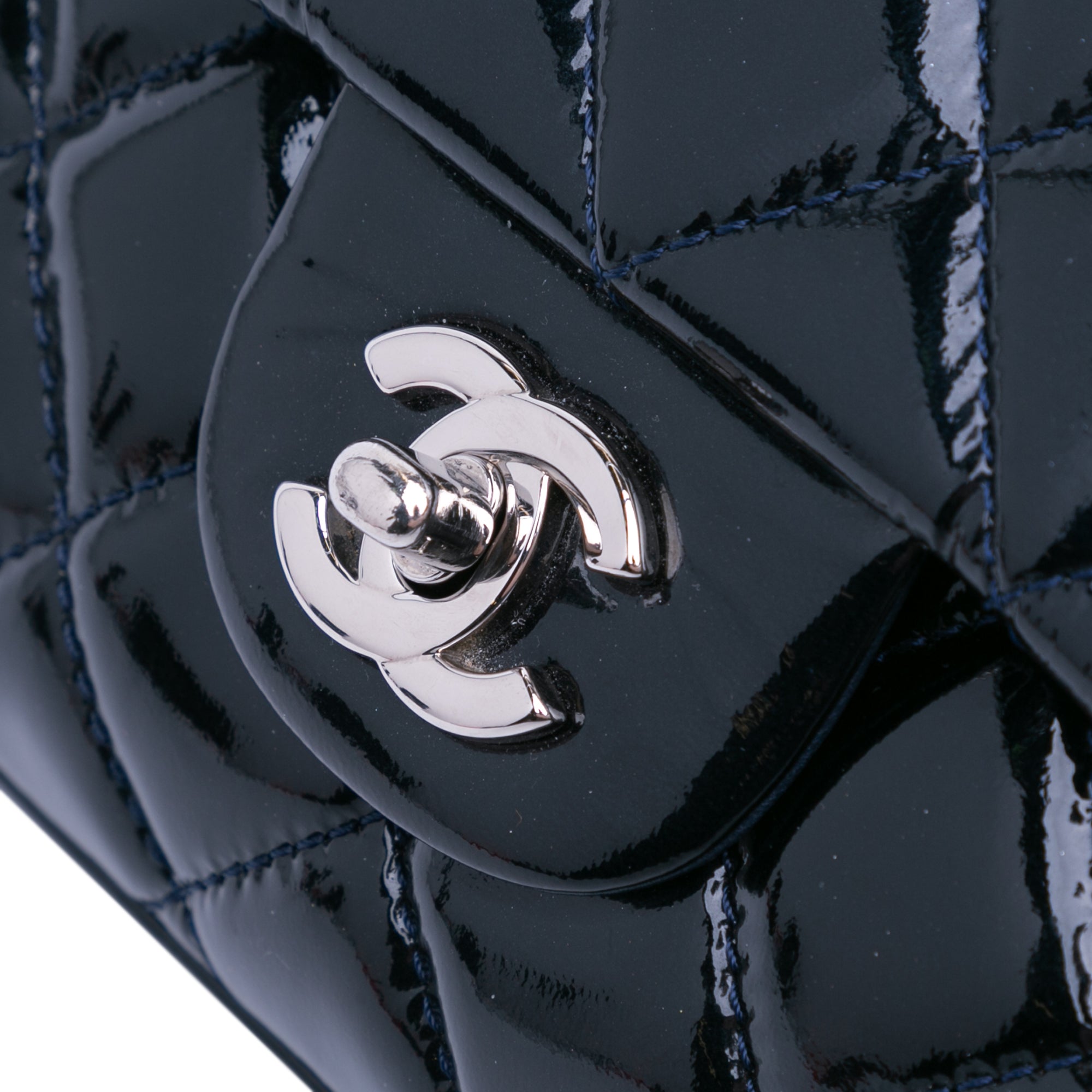 Chanel | Pre-Owned Jumbo Patent 3 Accordion Flap | Blue/Midnight Blue