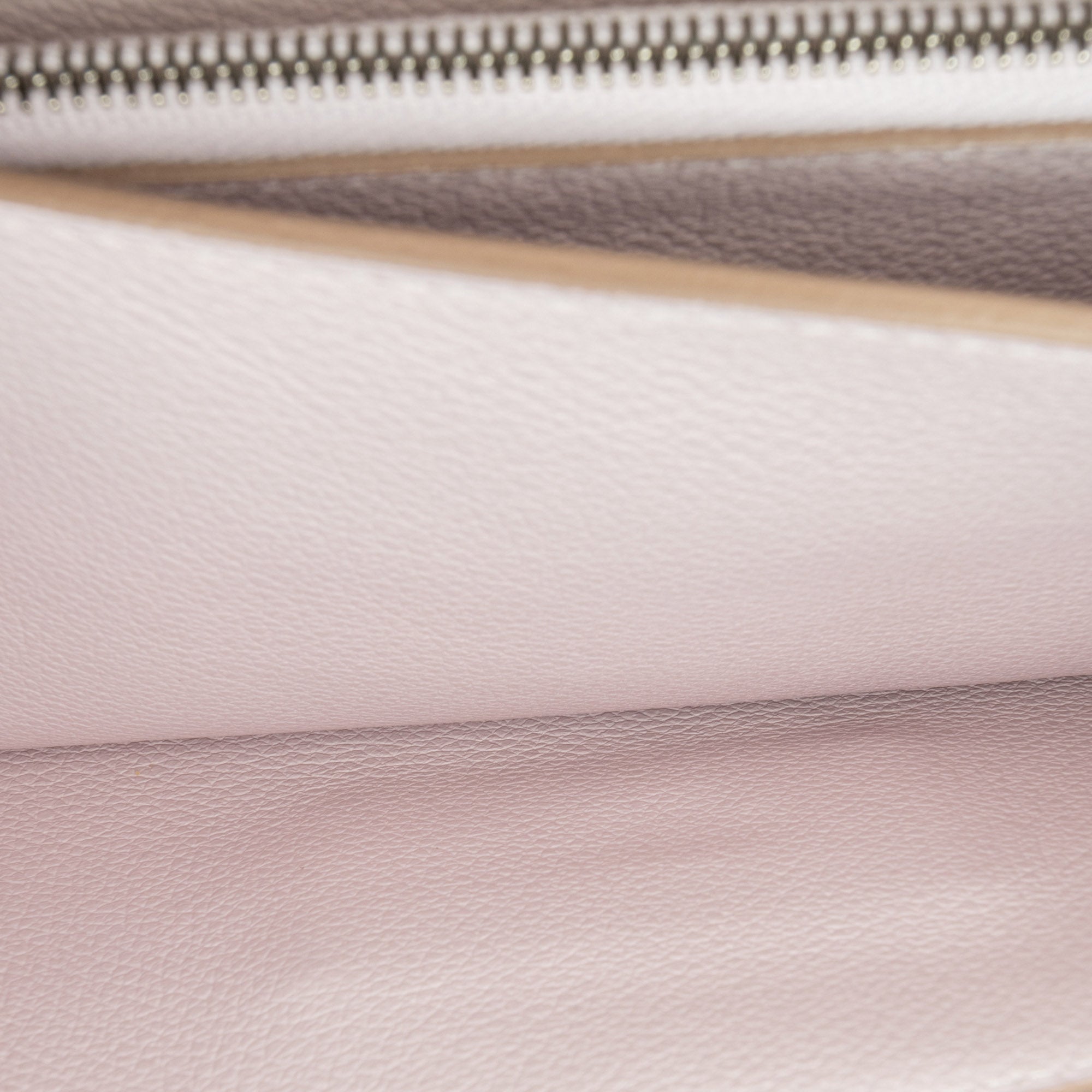 Hermes | Pre-Owned Evercolor Constance To Go Wallet | Pink/Light Pink