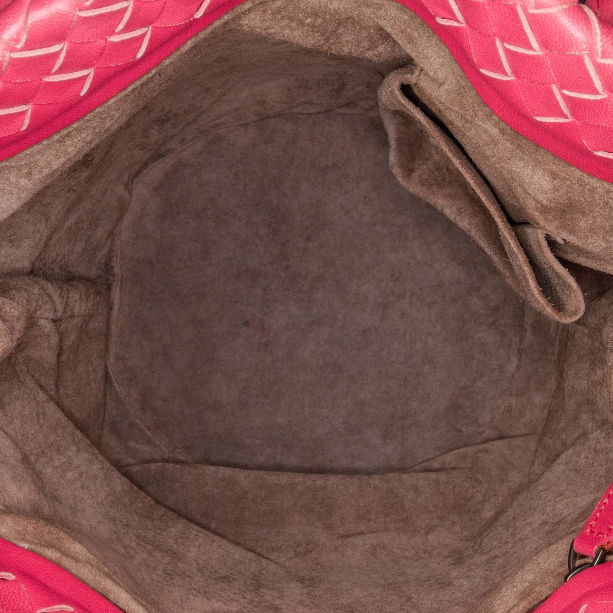 Bottega Veneta | Pre-Owned Nappa Intrecciato Bucket Bag - II | Pink/Hot Pink