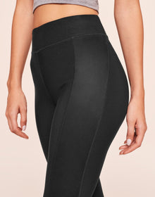 Adore Me Jaine Legging in color Jet Black and shape legging