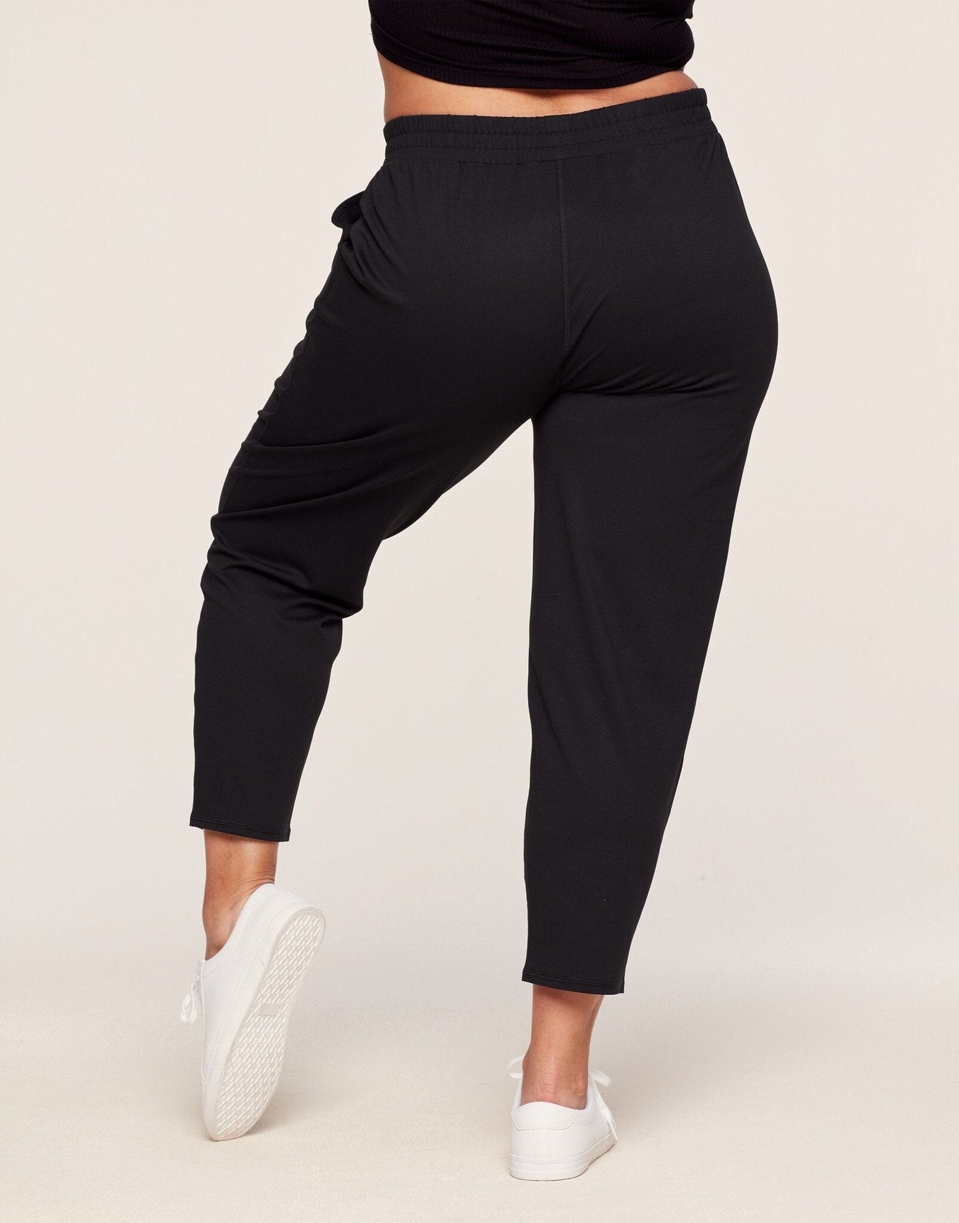 Adore Me Francisca Casual Everyday Jogger in color Walkpop_Noir and shape jogger