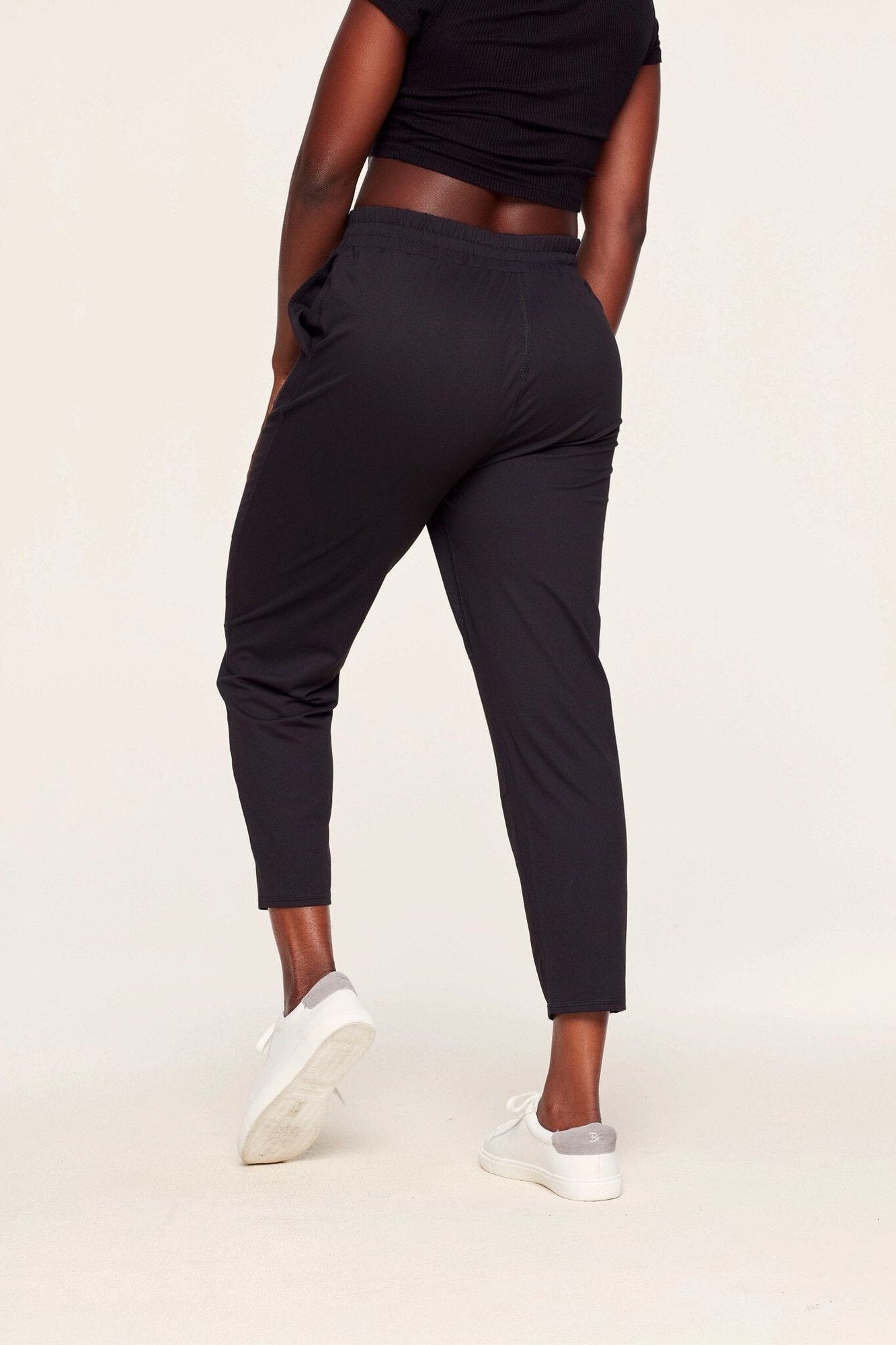 Adore Me Francisca Casual Everyday Jogger in color Walkpop_Noir and shape jogger