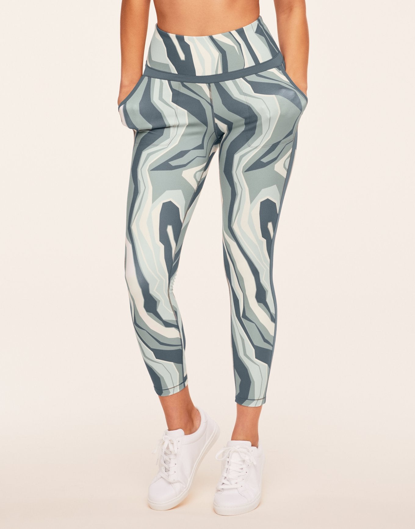 Adore Me Tori Legging Leggings in color Mosaic and shape legging