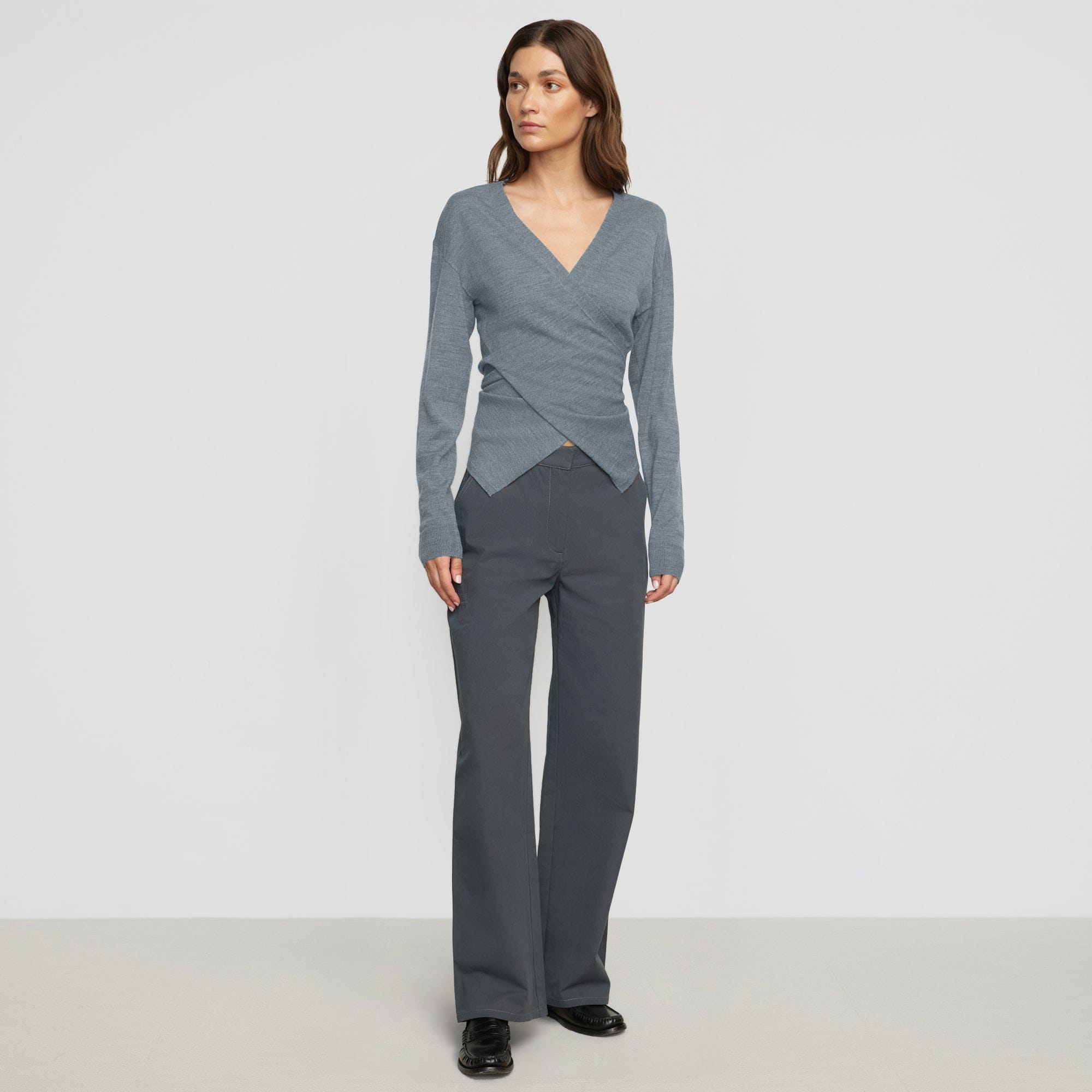 Renée | Eleni Contrast-Stitch Straight Leg Pant in Size Small