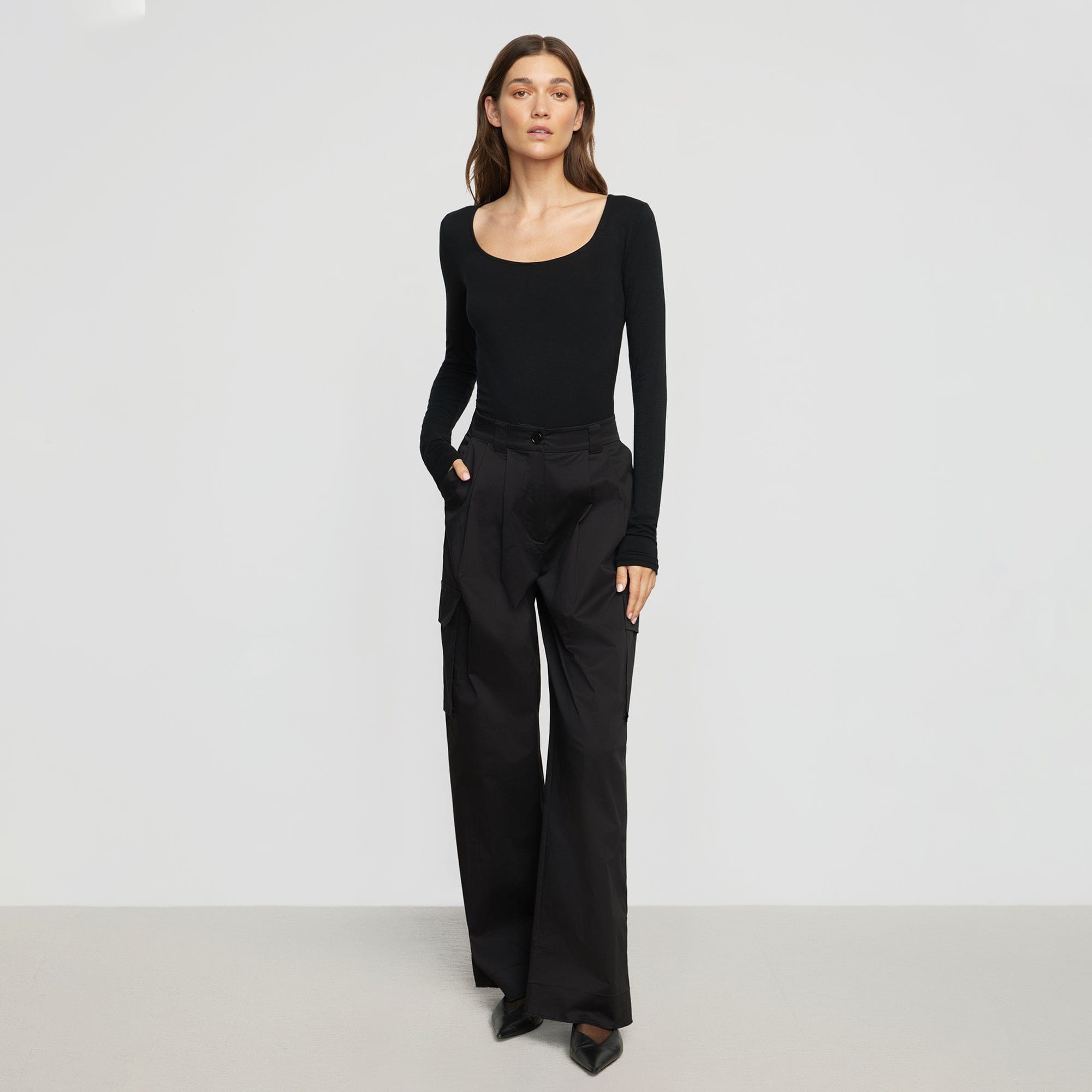 Renée | Elise Utility Cargo Pant in Size Extra Small