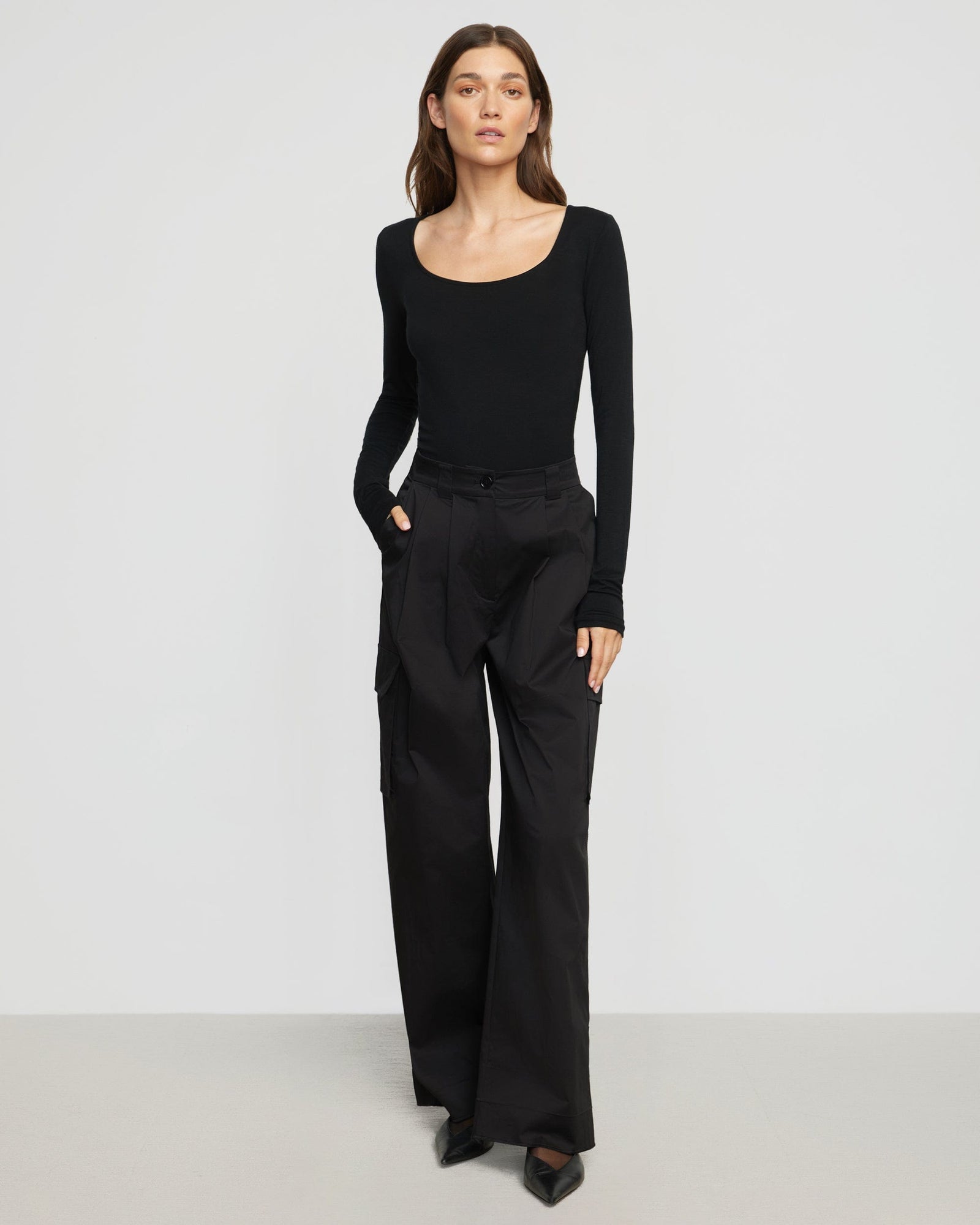 Renée | Elise Utility Cargo Pant in Size Extra Small