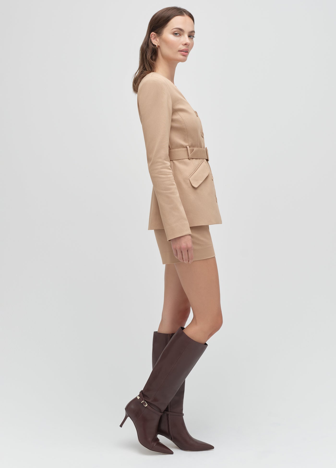 beige