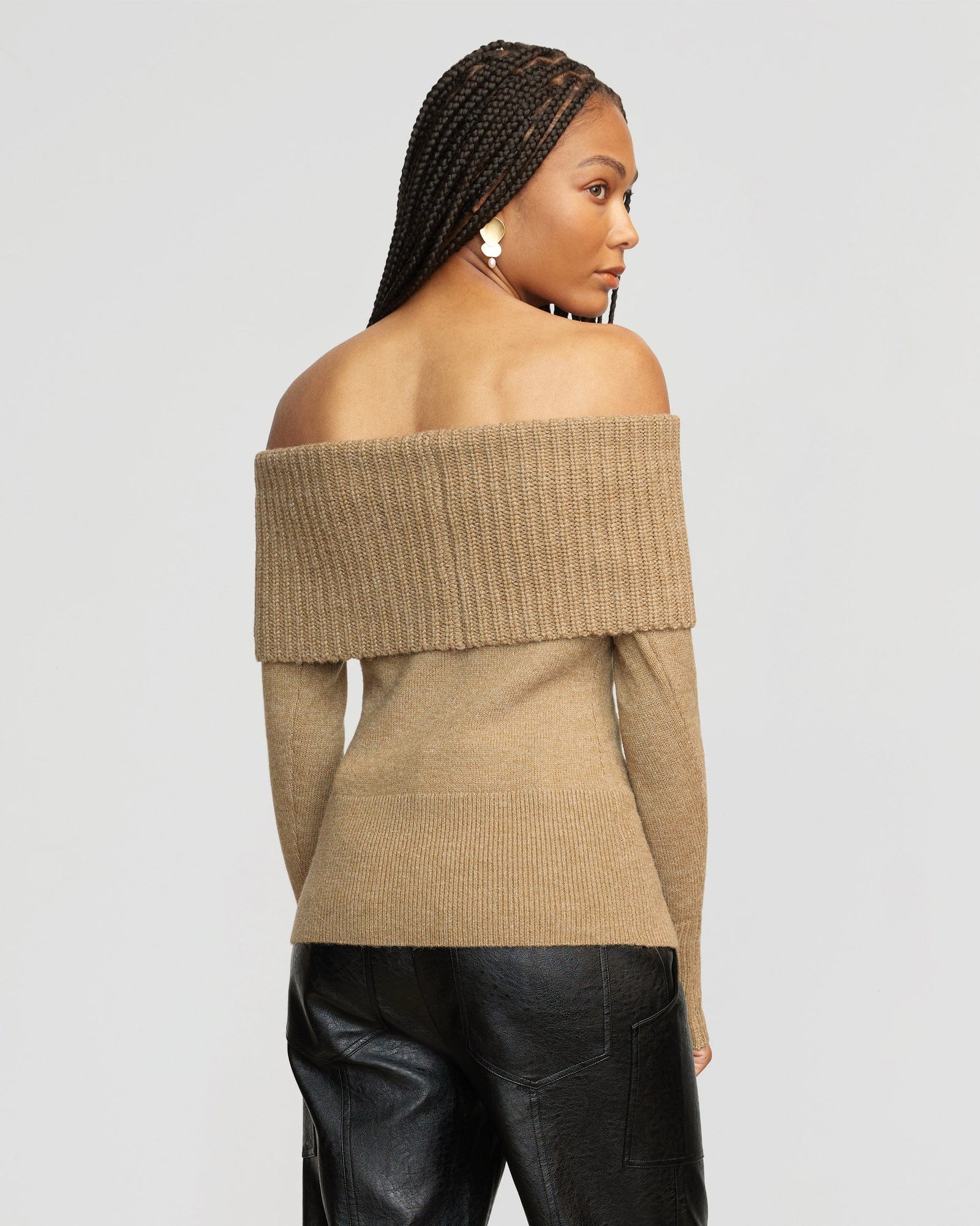 Dido | Kiana Ribbed Off-Shoulder Sweater in Size Small