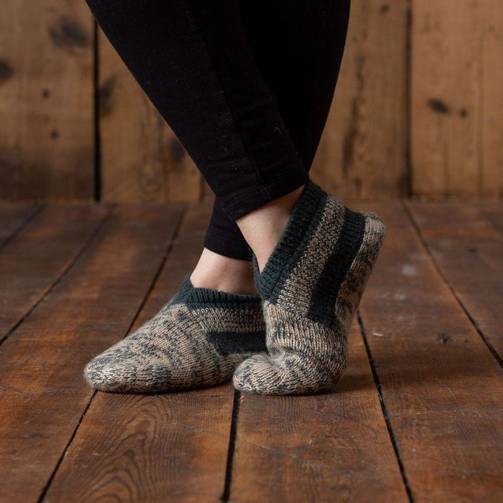 Women | Luna Slippers | Velvet Green / Beige