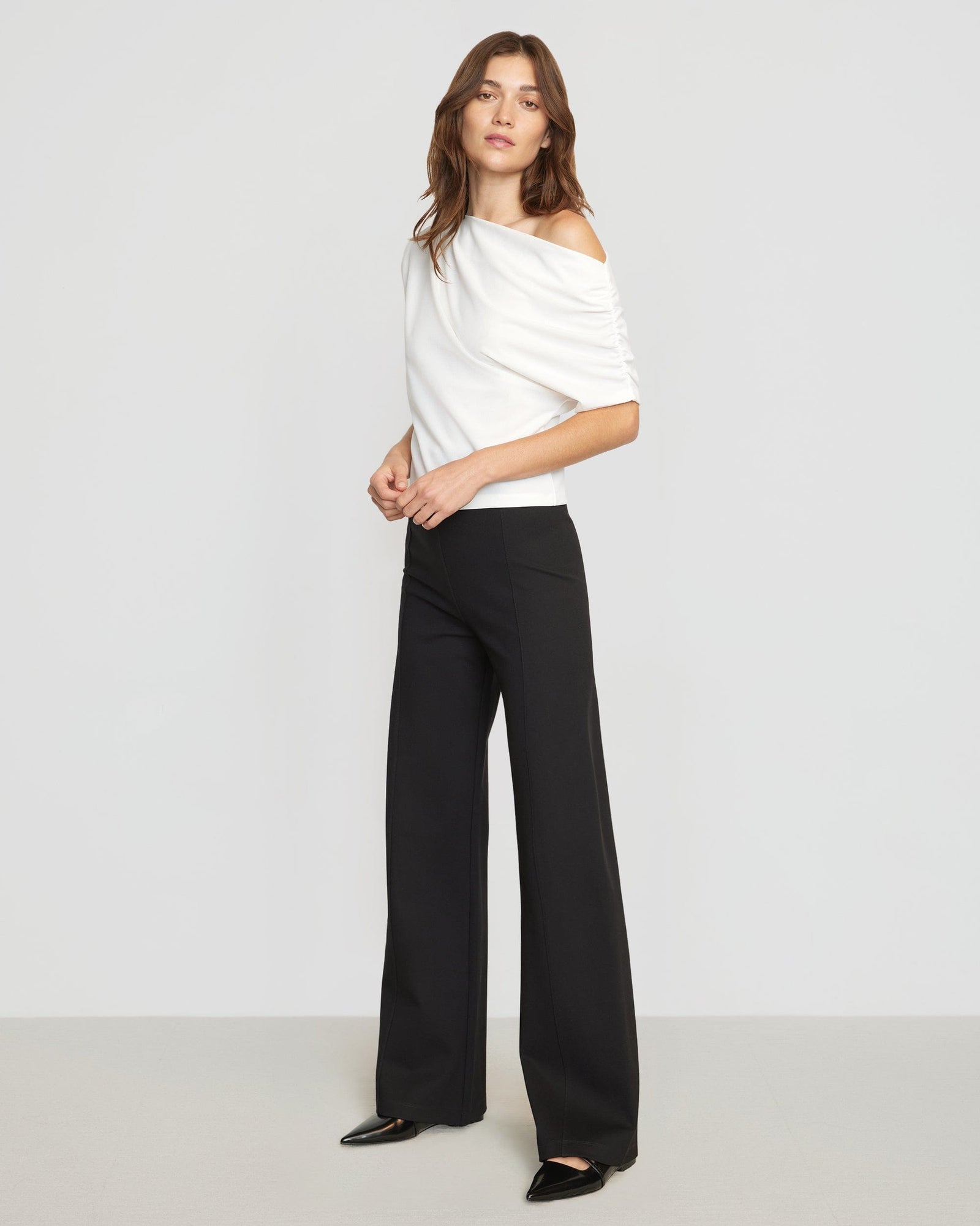 Renée | Quinn Off-Shoulder Top in Size Small