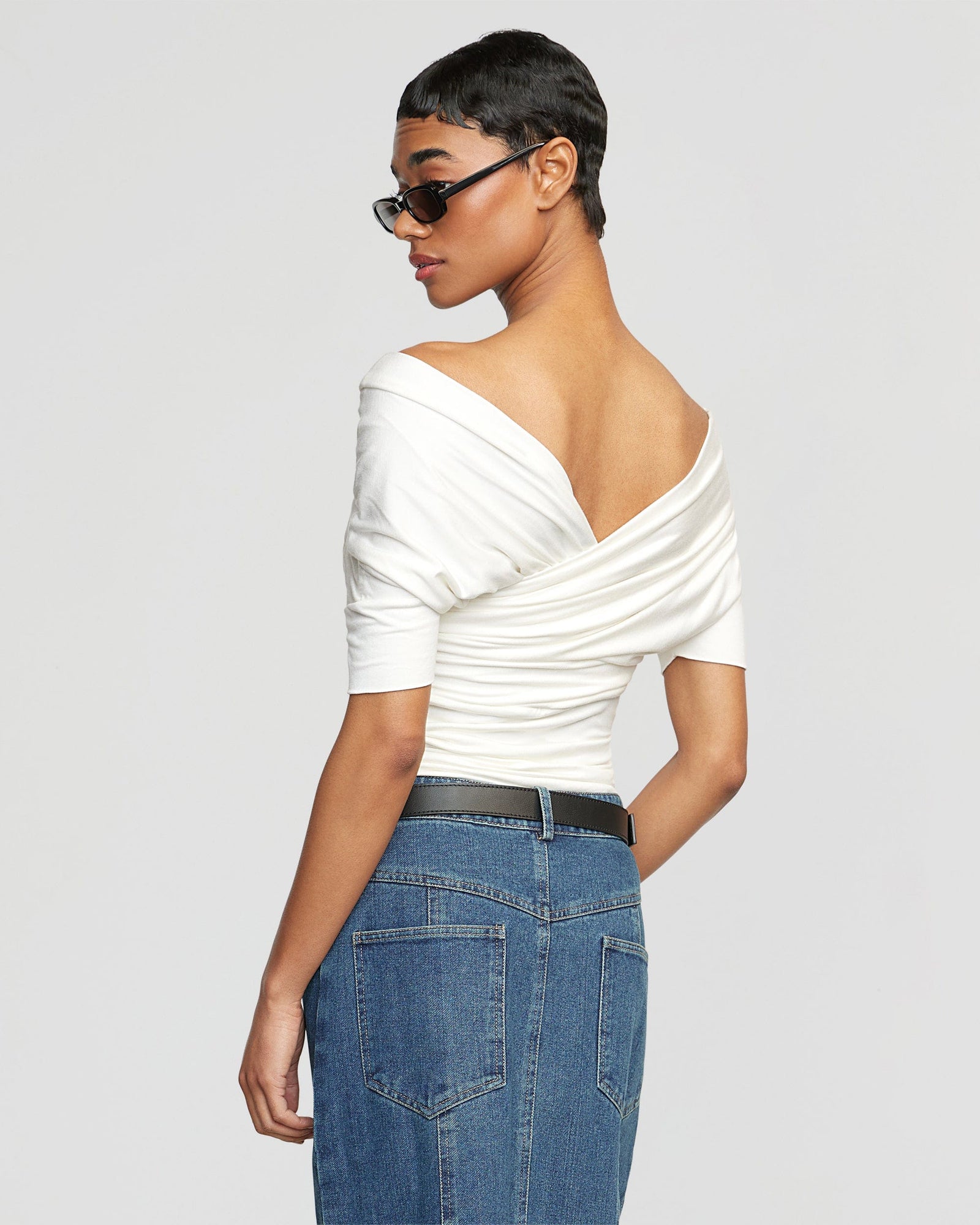 Simone | Thalia Ruched Off-Shoulder Tee in Size Small