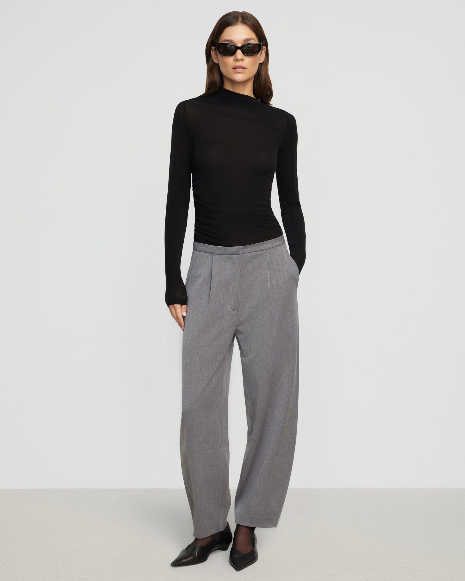 Renée | Tula Barrel Tapered-Leg Pant in Size Extra Small